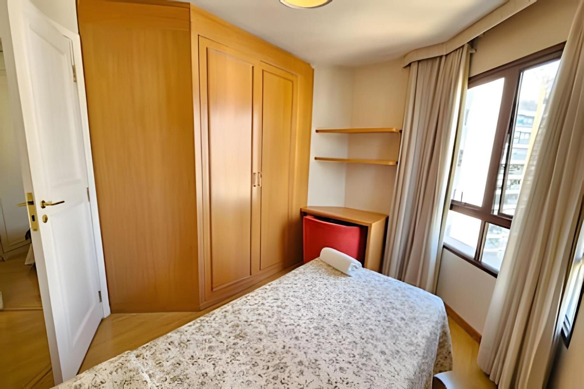 Flat Com Dois Quartos Em Moema *