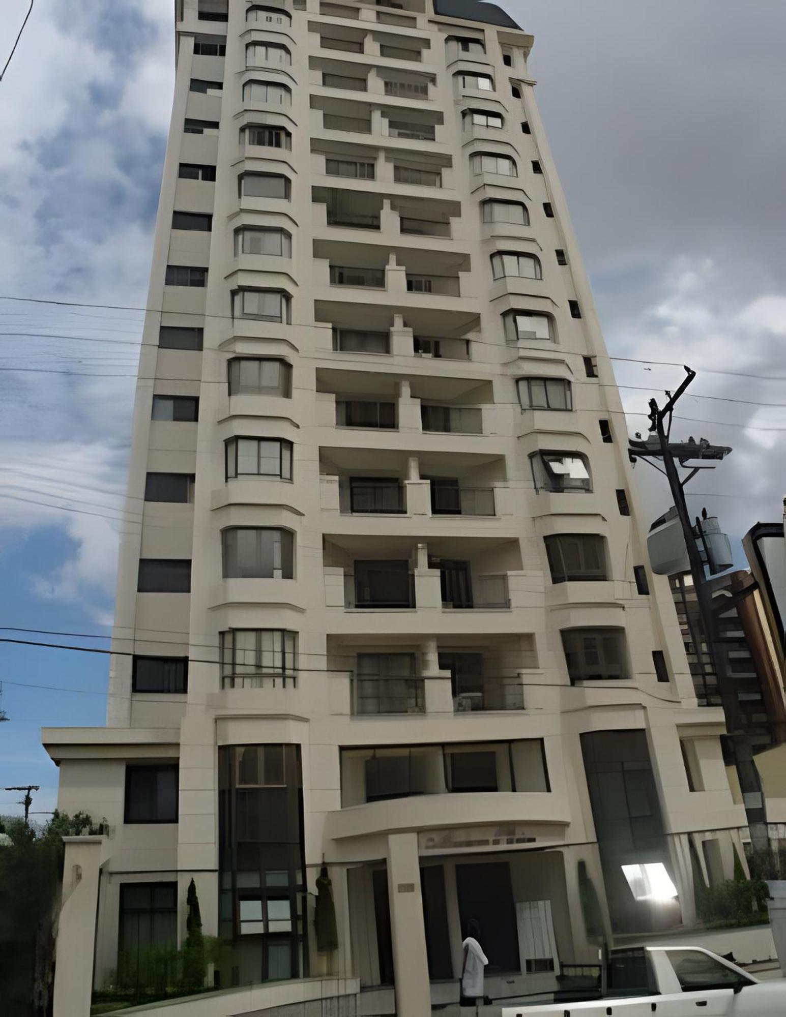 Flat Com Dois Quartos Em Moema Apartamento *