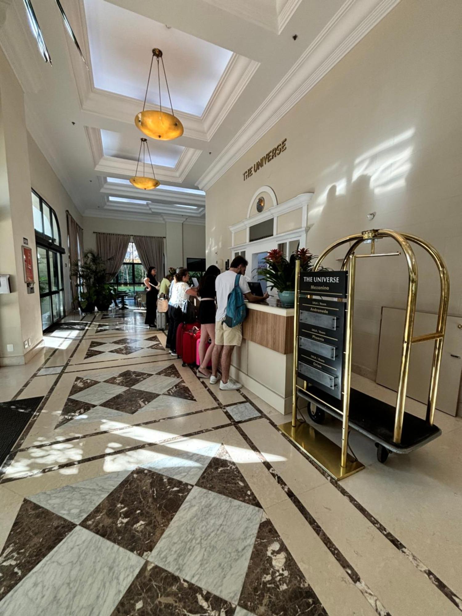 Flat Univer Pamplona Jardins Com Cozinha E Garagem 1901 3* São Paulo