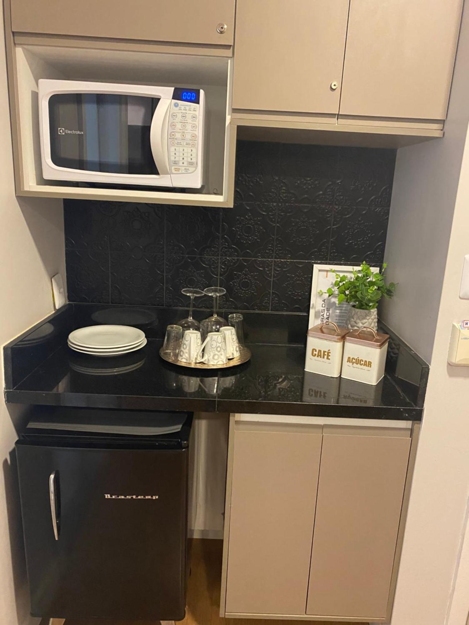 Apartamento Flat Maravilhoso Em Frente Ao Aeroporto De Congonhas - H1601 *
