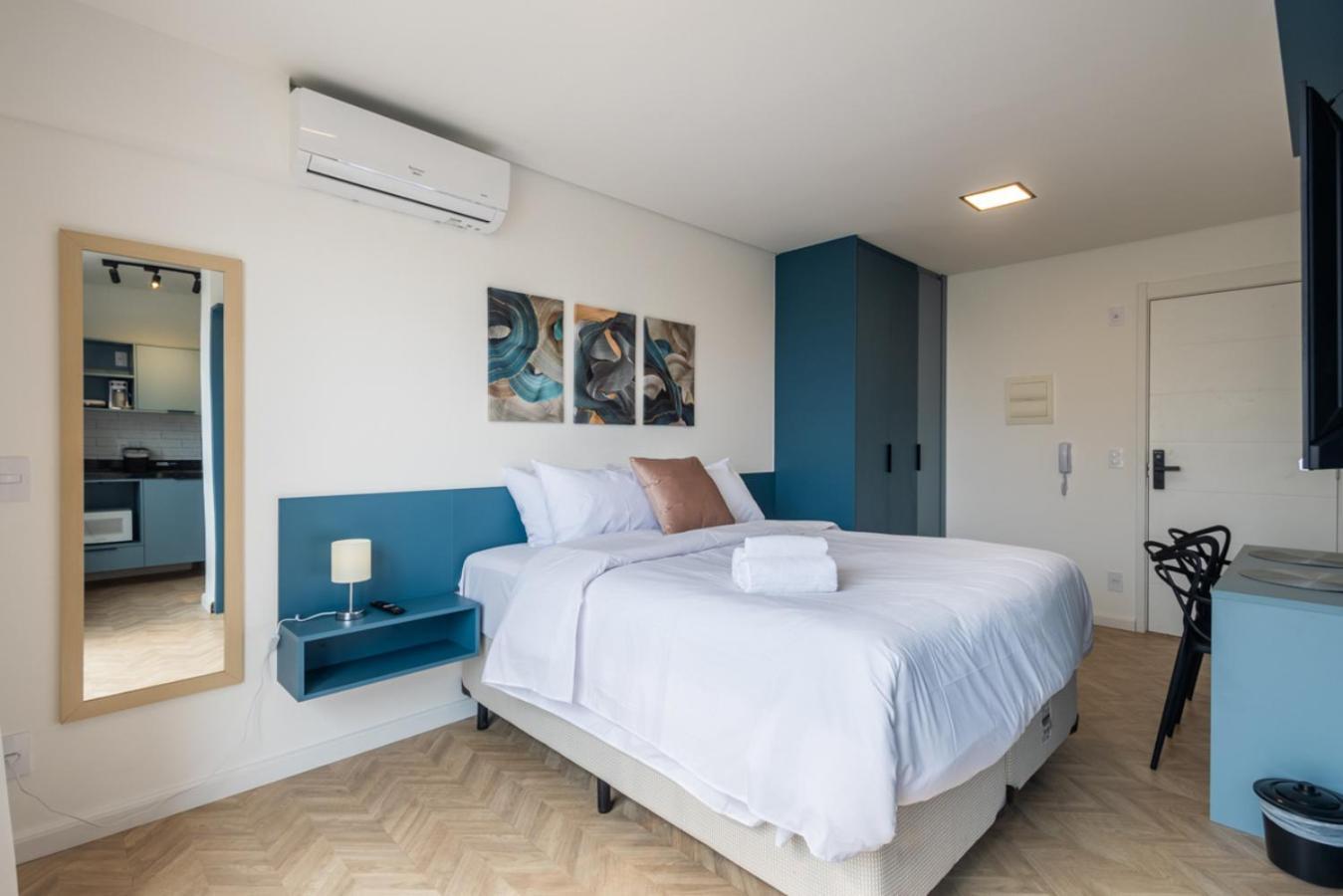 360 Nacoes Unidas Apartment *