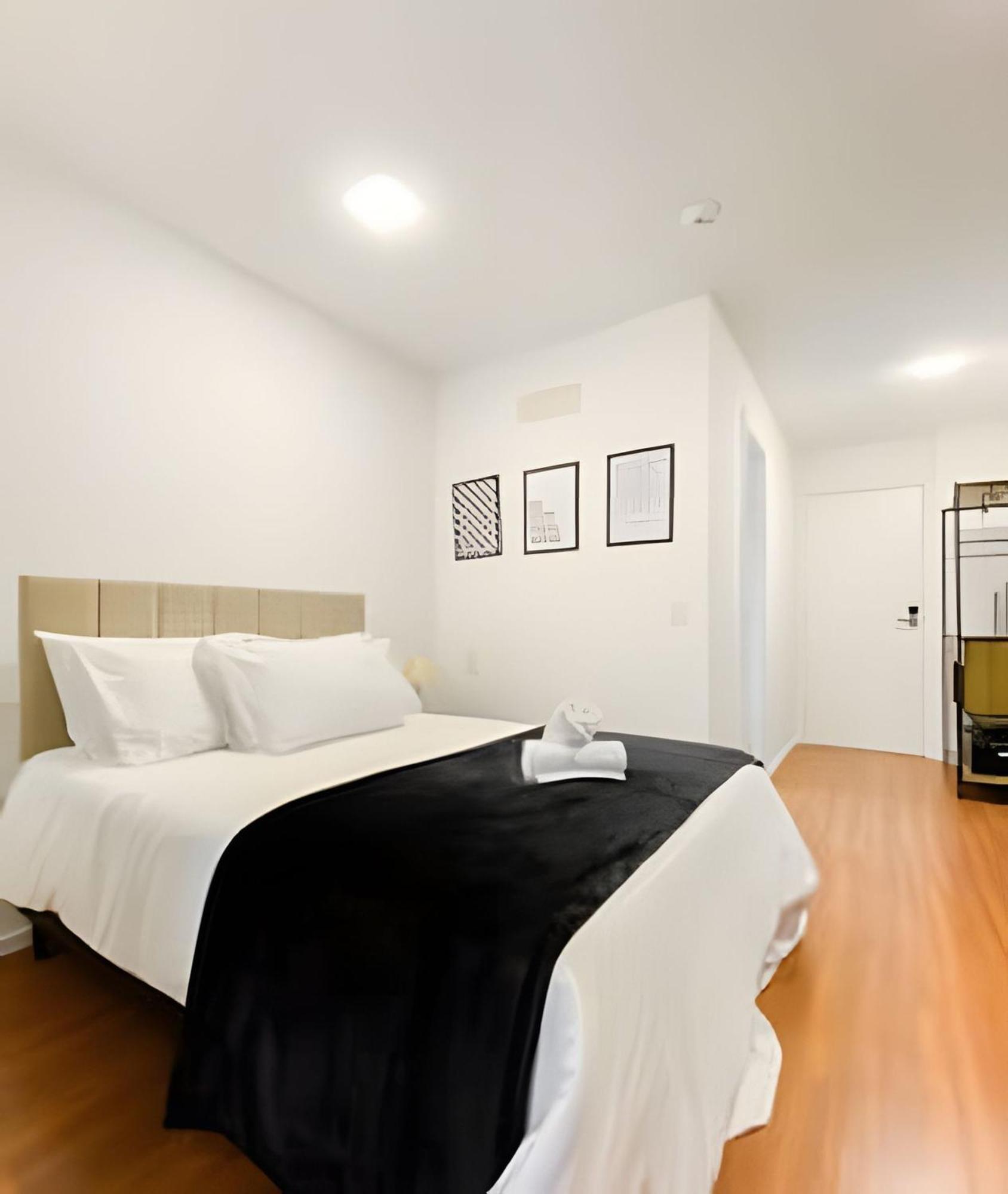 Ape Charmoso Em Pinheiros! Ao Lado Do Metro Sumare! Apartamento *