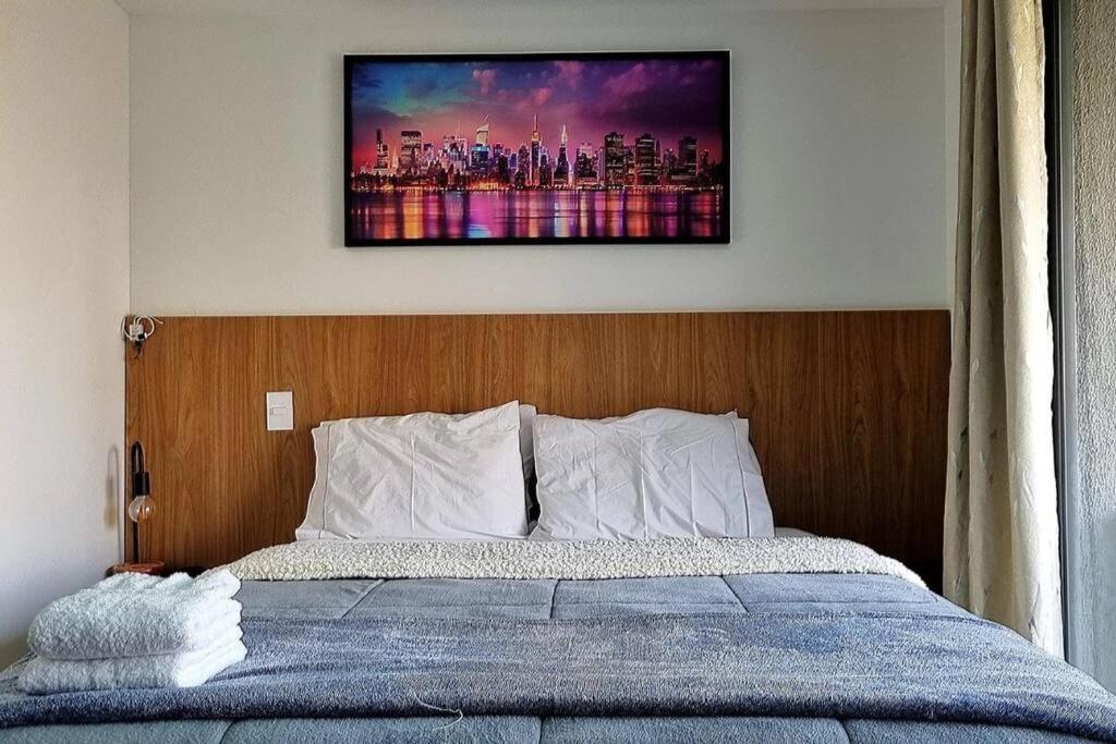 Novo A Duas Quadras Do Allianz - Cama Queen * São Paulo