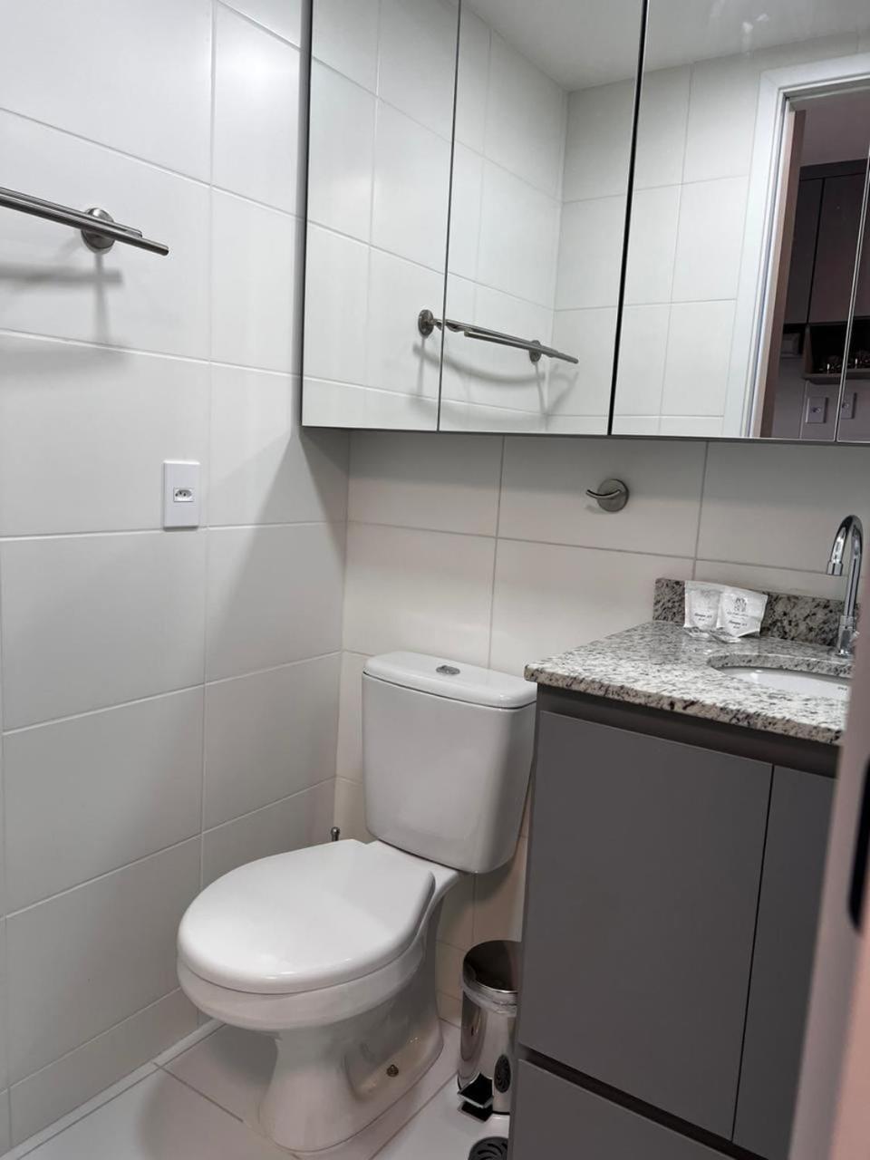 Apartamento V1108 | Novissimo E Funcional, Ao Lado Do Metro! *