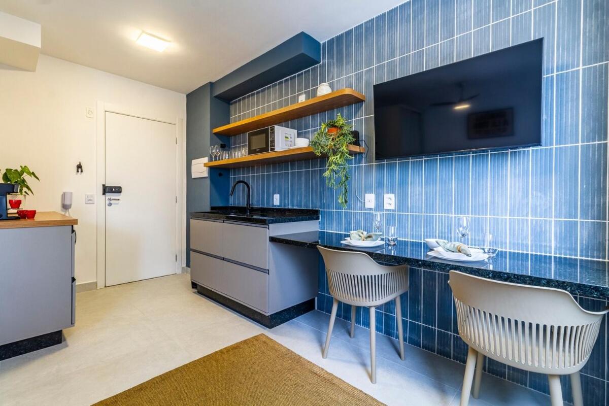 Fl710 | Azul - Metro Faria Lima Com Piscina Apartamento São Paulo