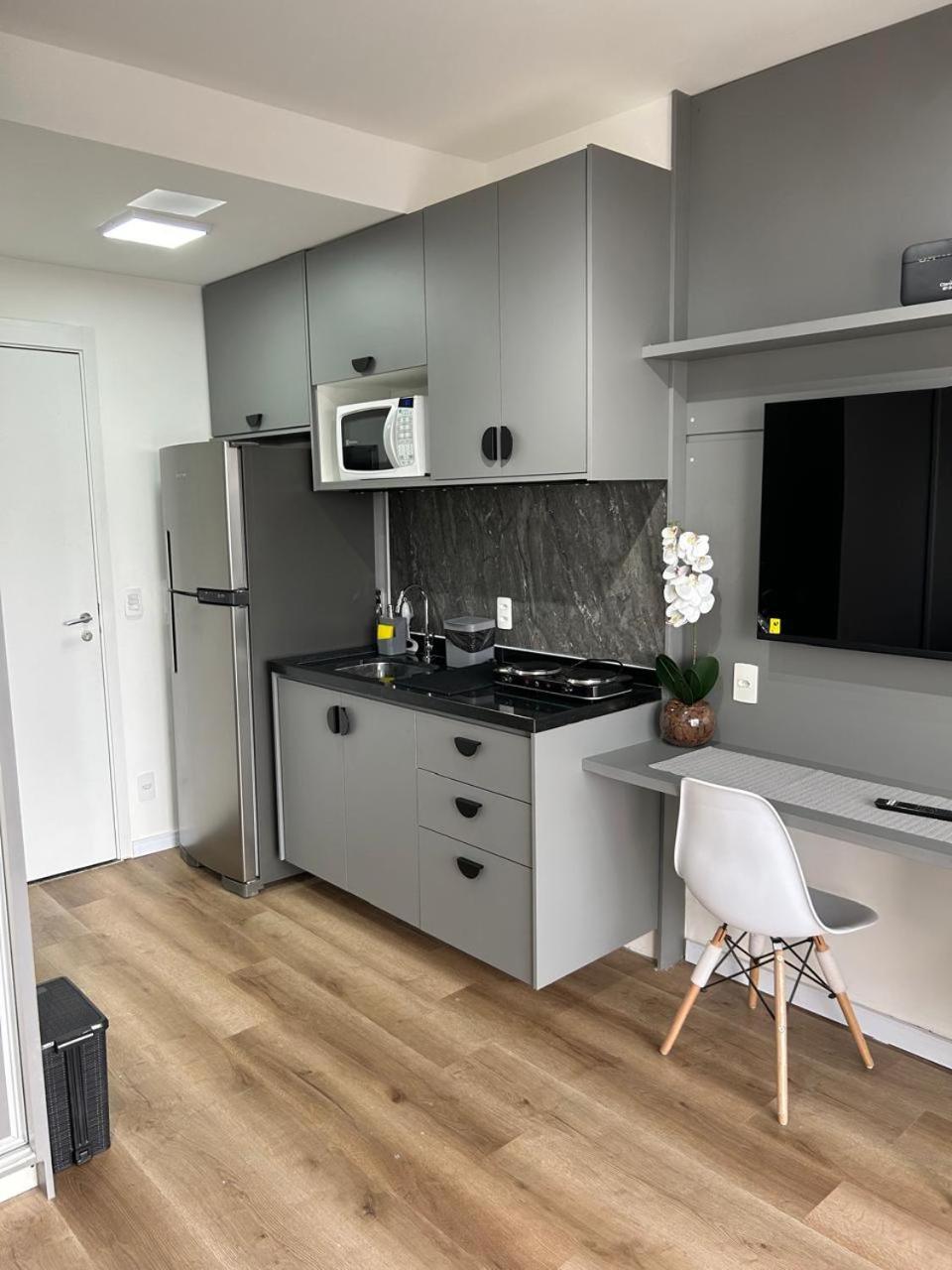 No Brooklin Ao Lado Metro Apartment *