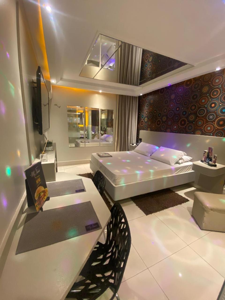 My Flowers 2 Love hotel