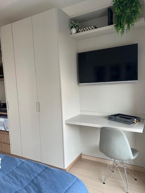 Completo Consolacao-perto Avenida Paulista Apartamento