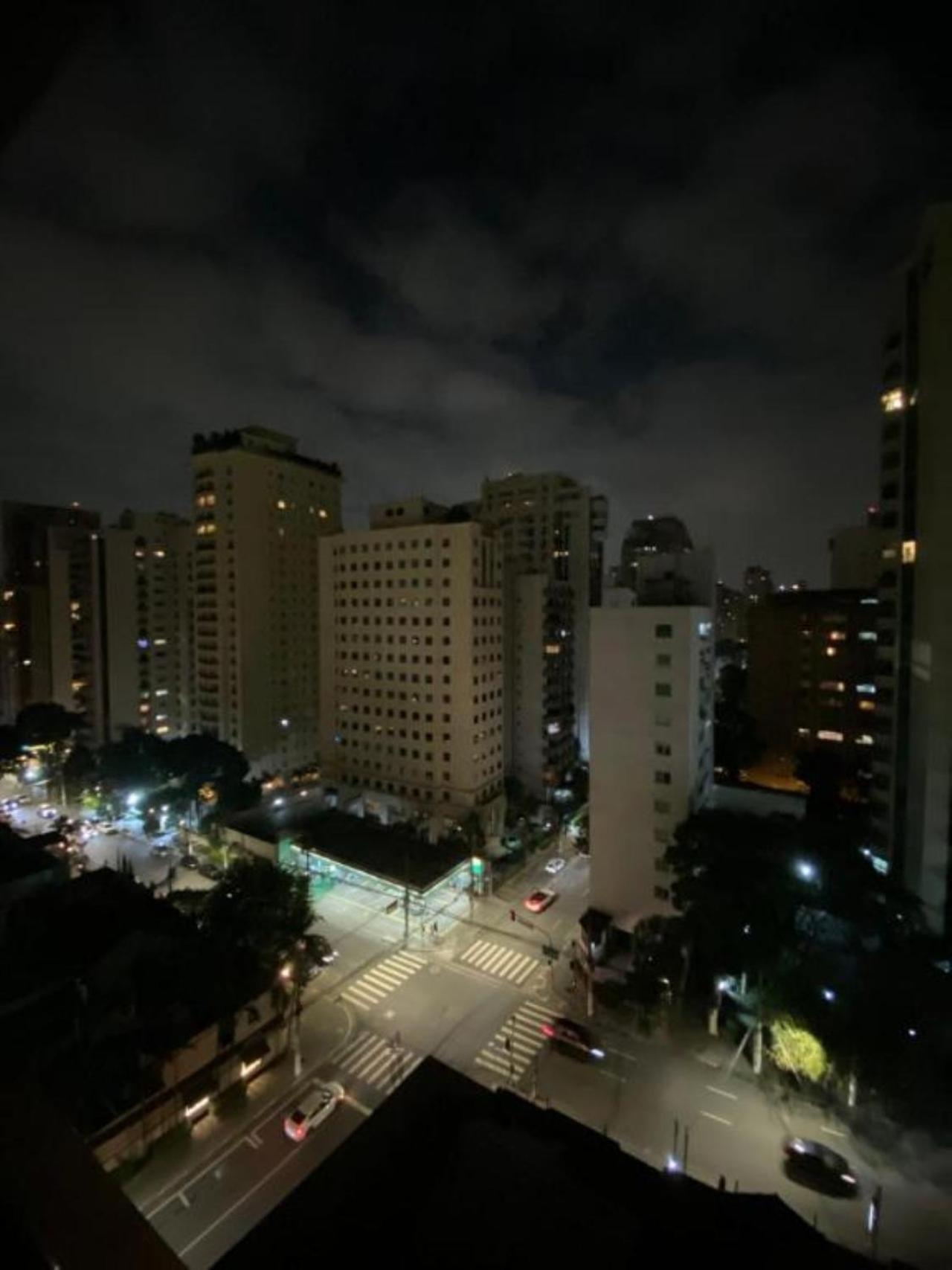 Avenida Paulista - Jardins - - Sp