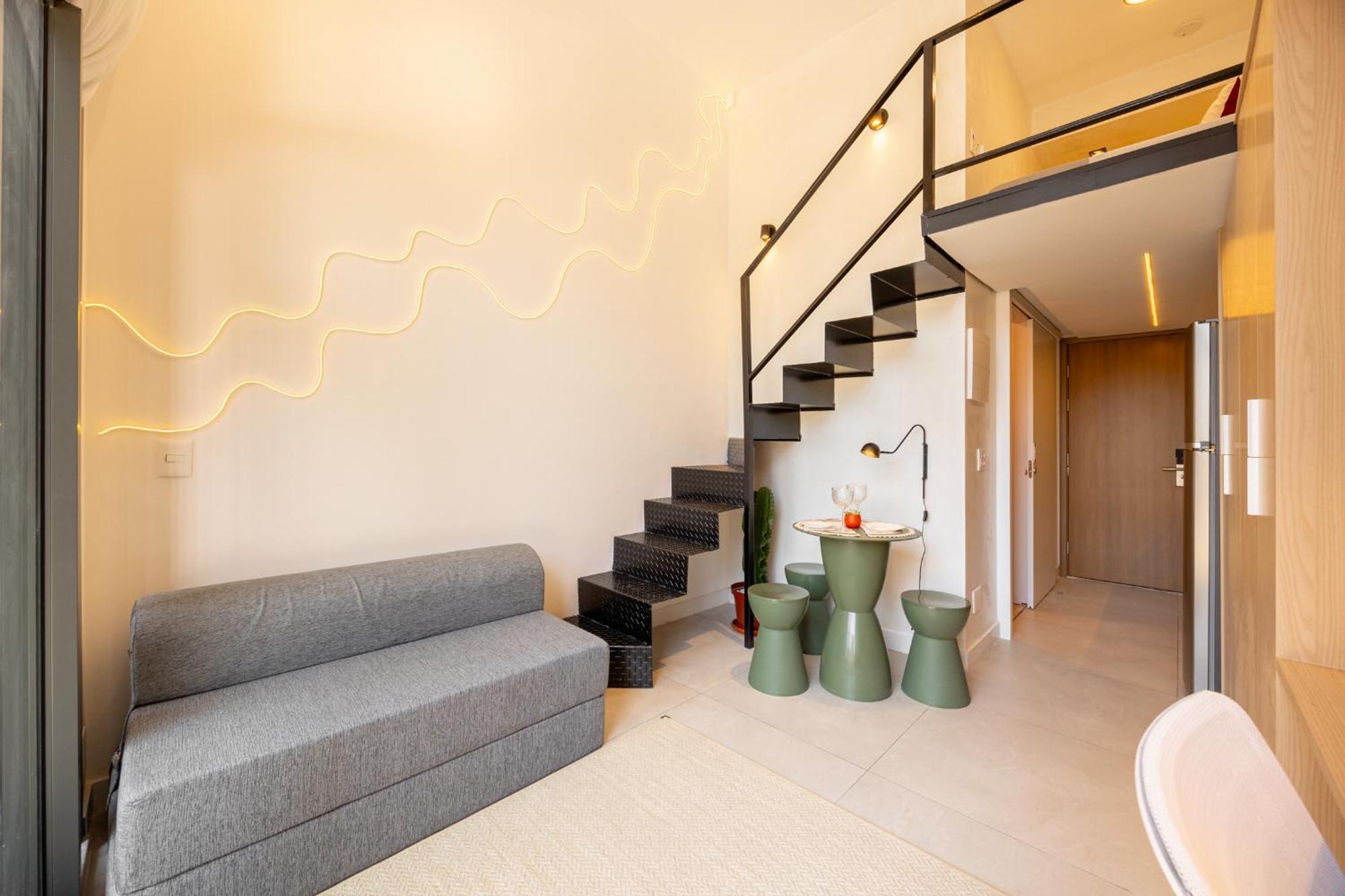 Charmoso Com Mezanino Ao Lado Do Allianz Apartment