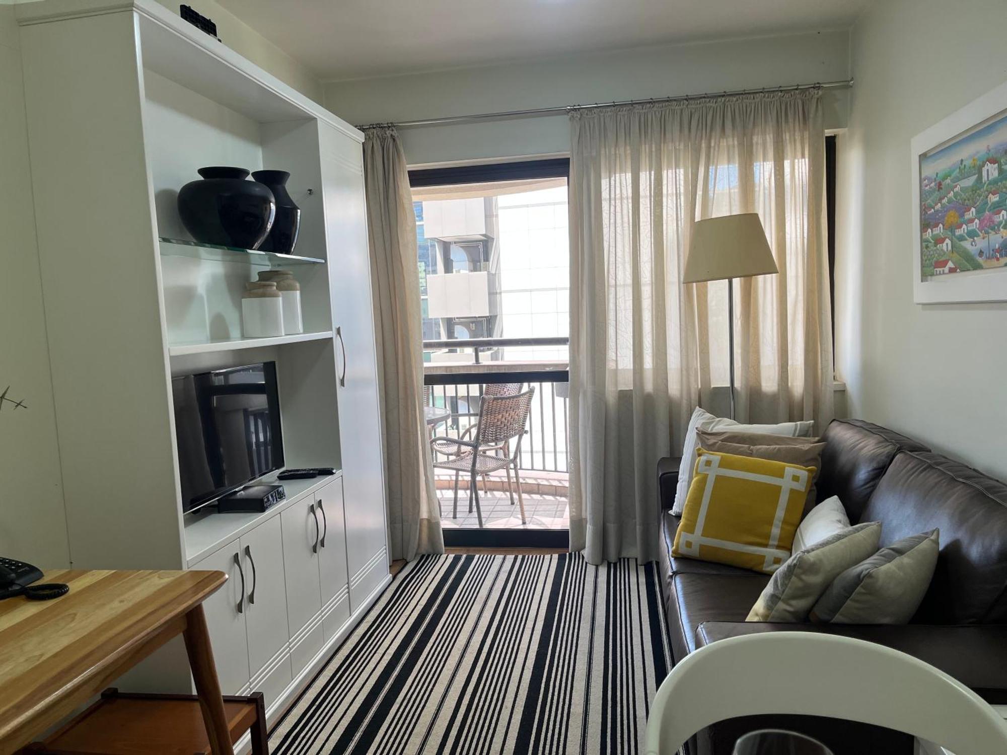 Itaim Apartment *
