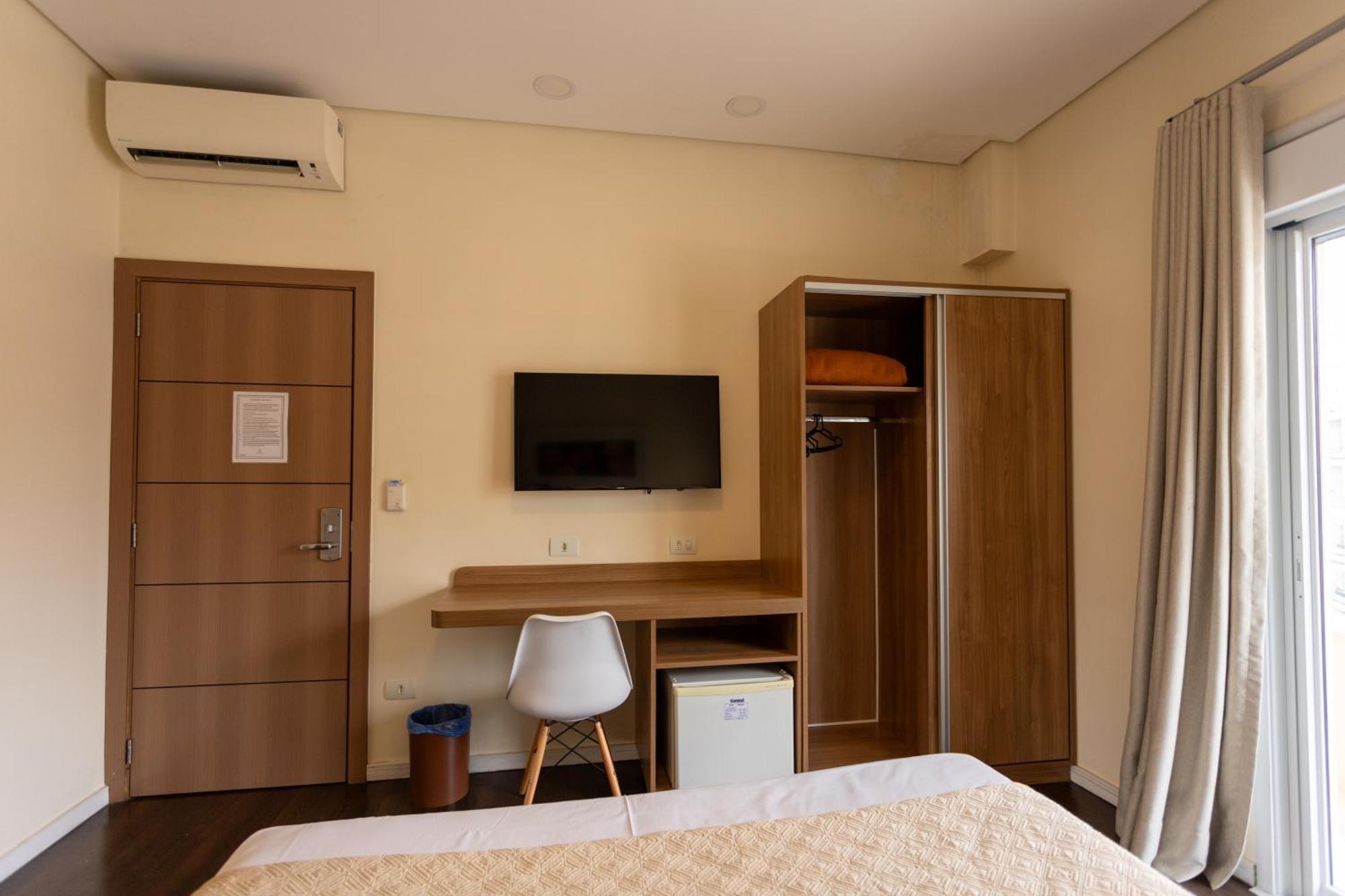 Hotel Amalia 4*