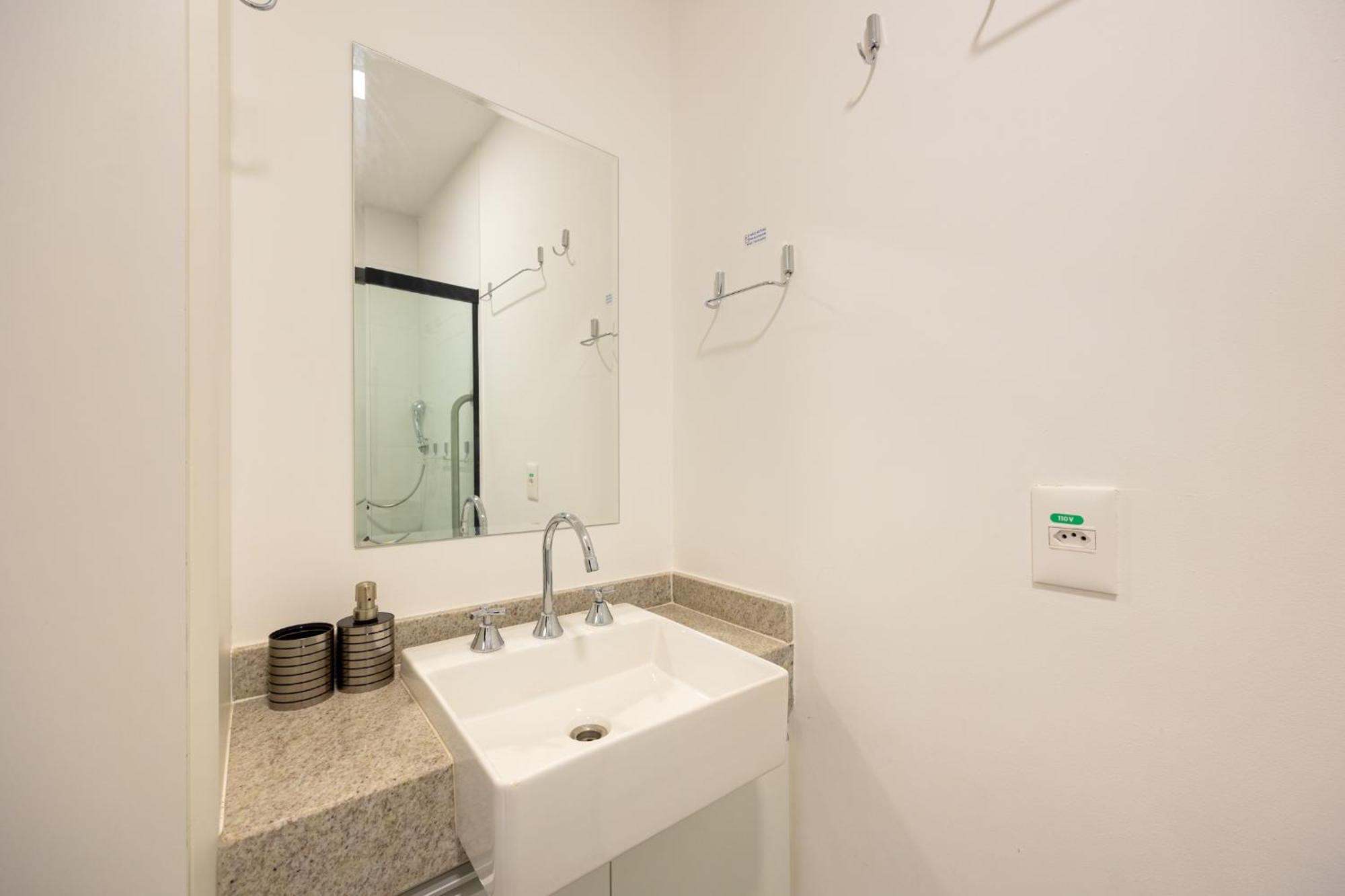 Easy Star - Moderno Proximo Do Allianz Park - Pg03i *