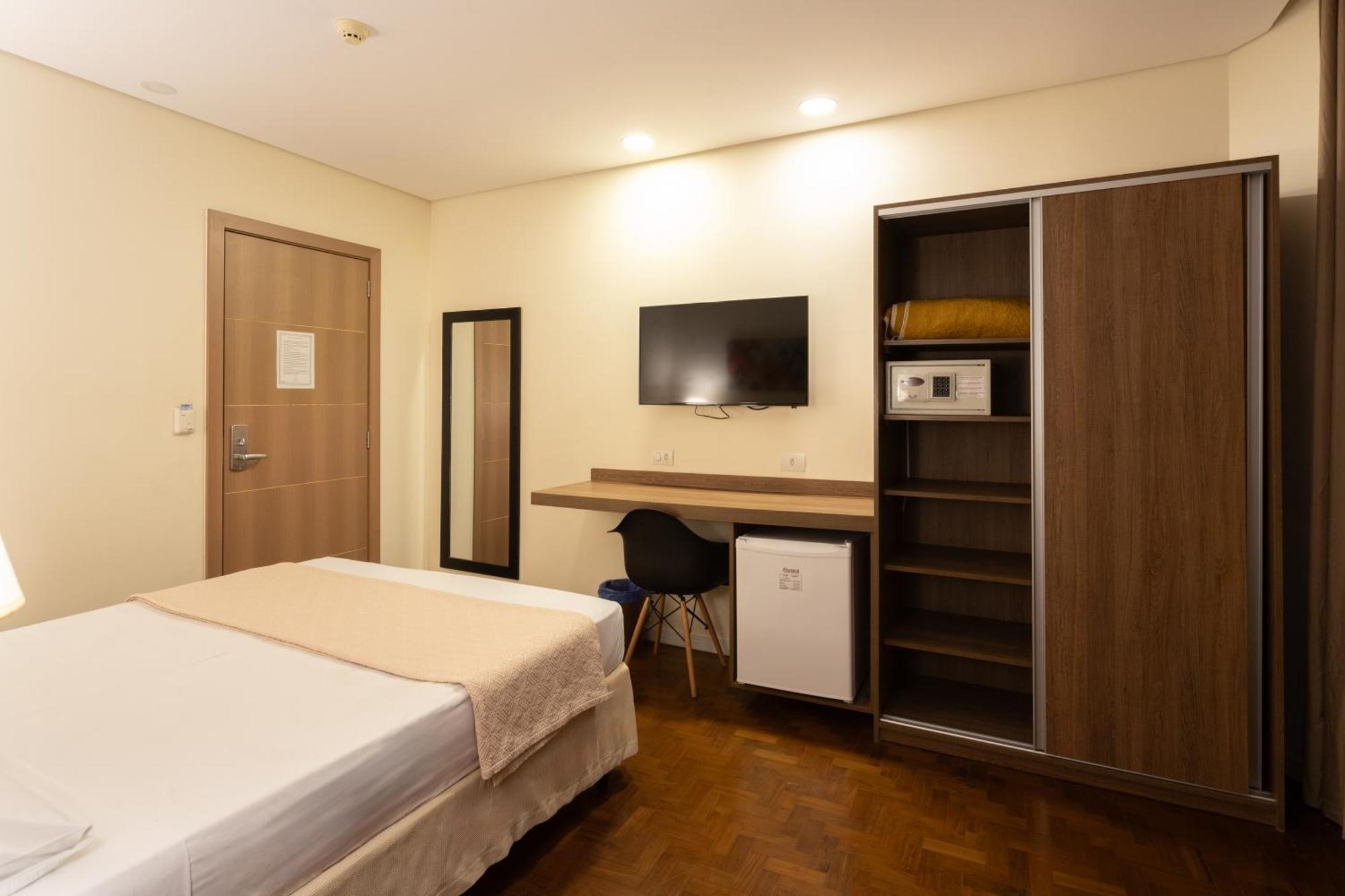 Hotel Amalia 4*