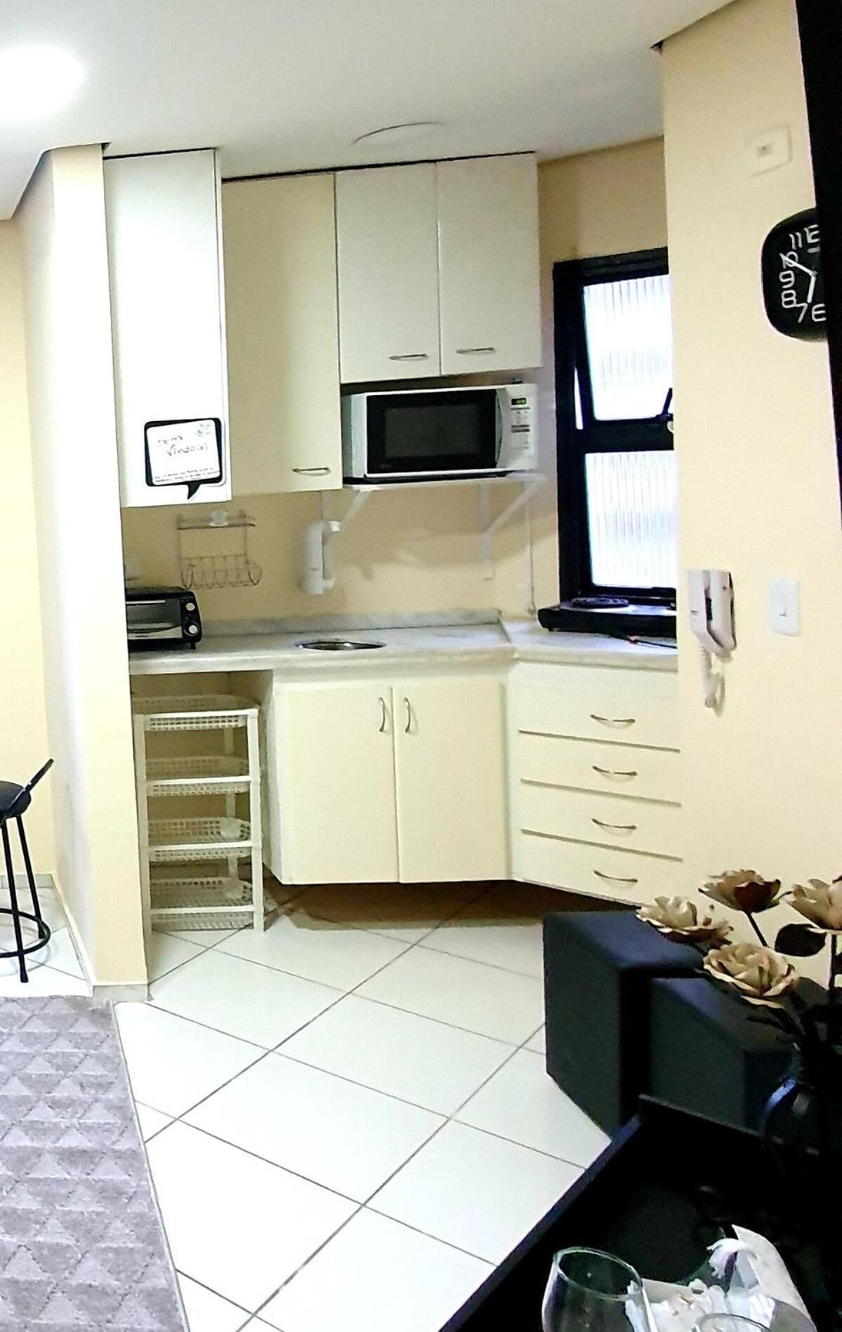 Kit Com Garagem Ao Lado Do Metro Apartment