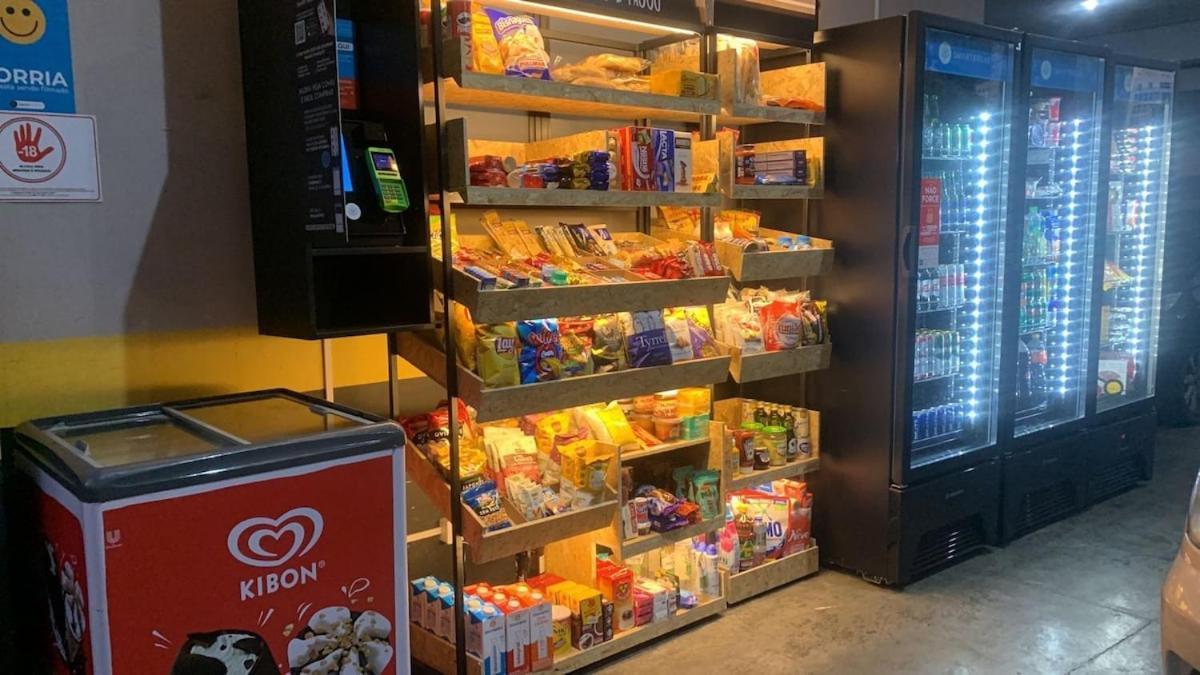 Apartment Kit Com Garagem Ao Lado Do Metro