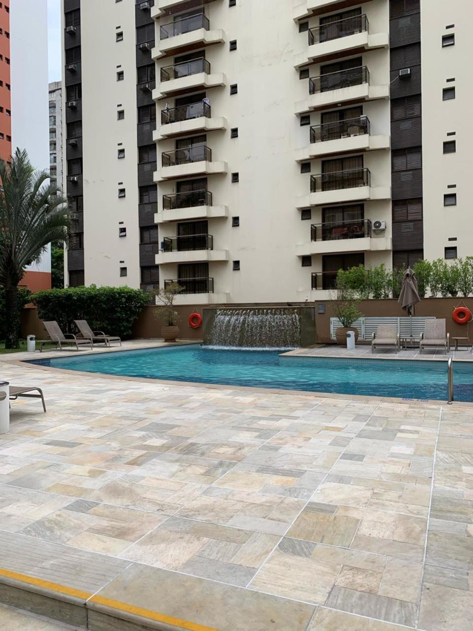Flat Na Alameda Santos *