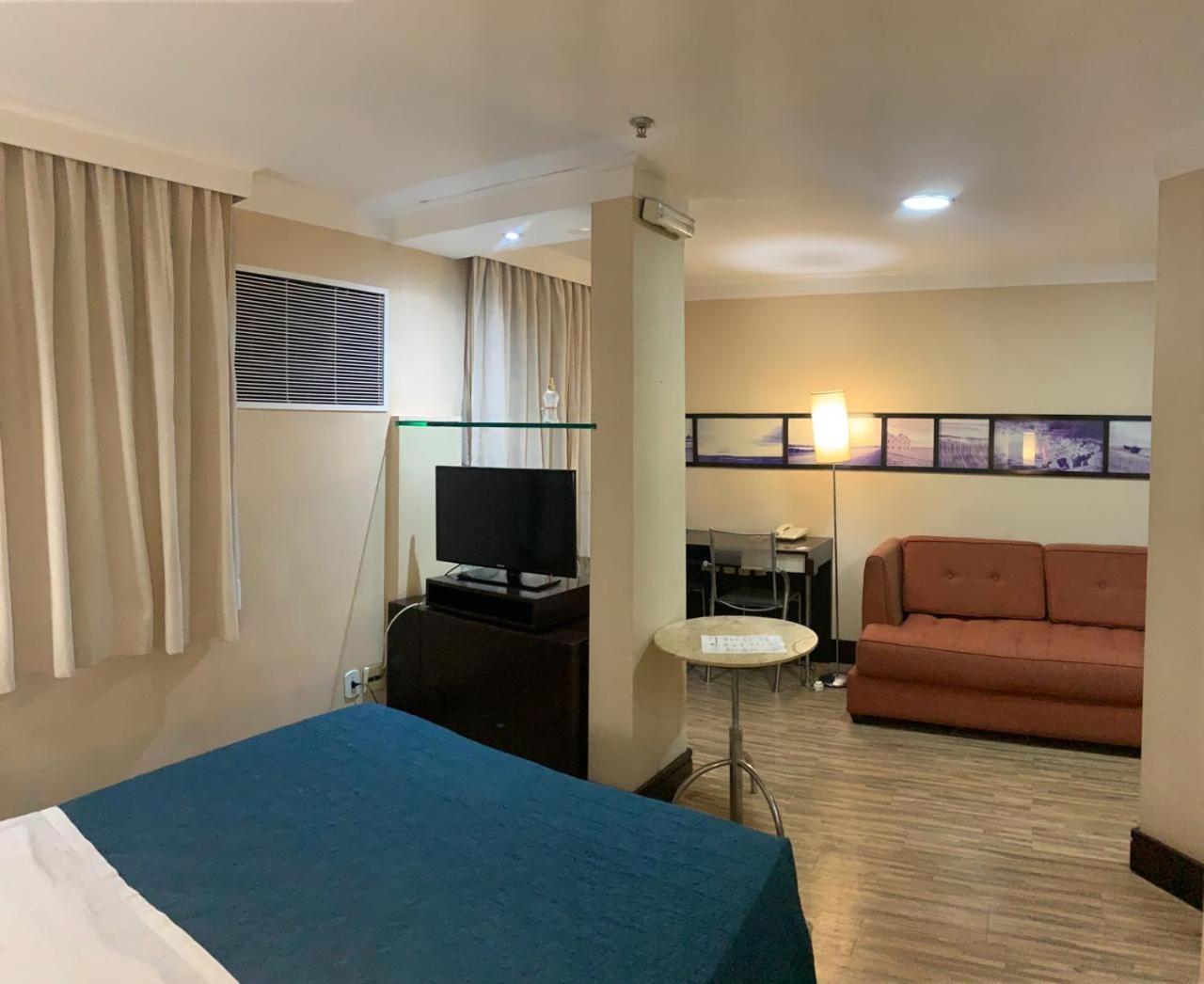 Flat Na Alameda Santos *