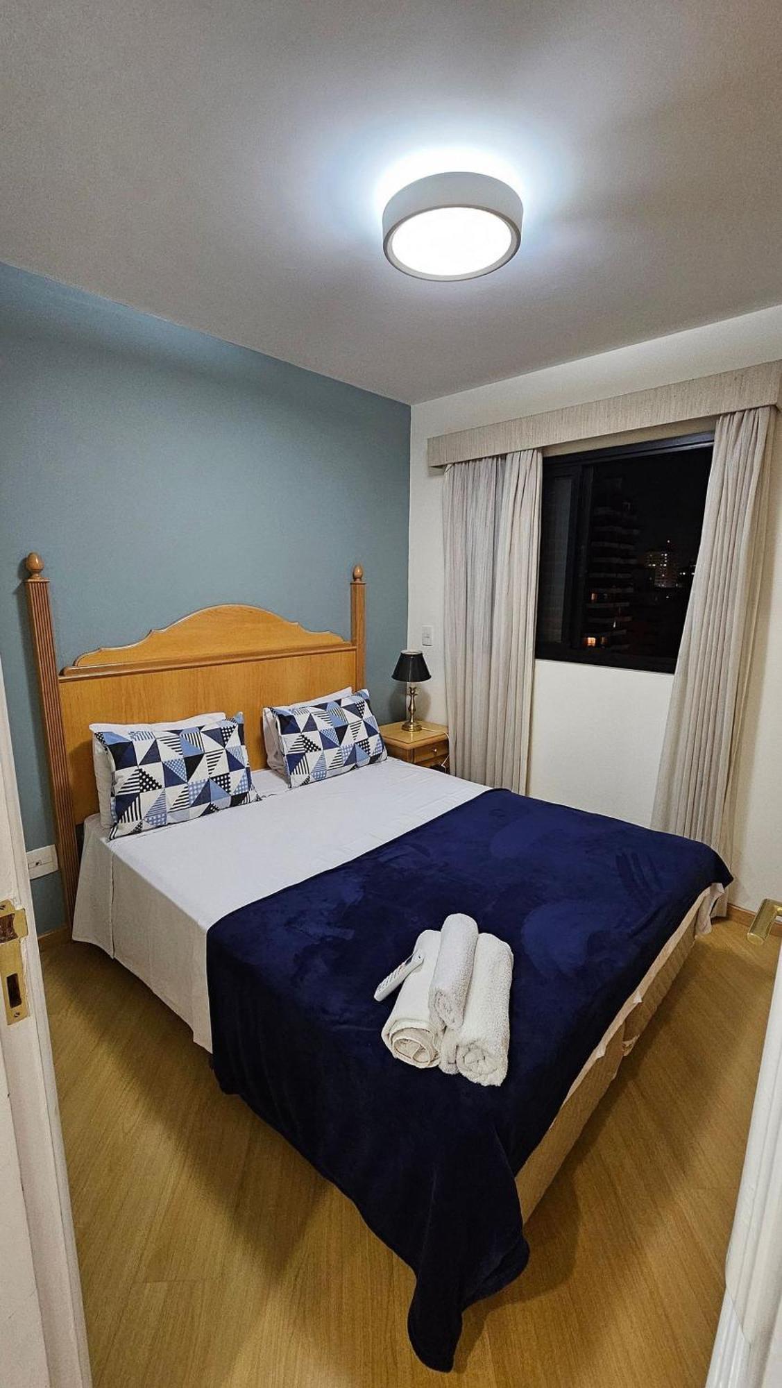 Apartamento Com Sacada Perto Shopping Ibirapuera São Paulo