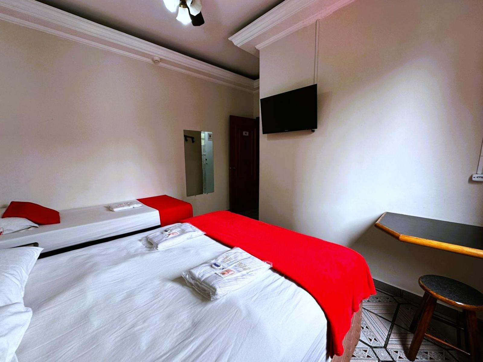 Memorial Hotel 2*