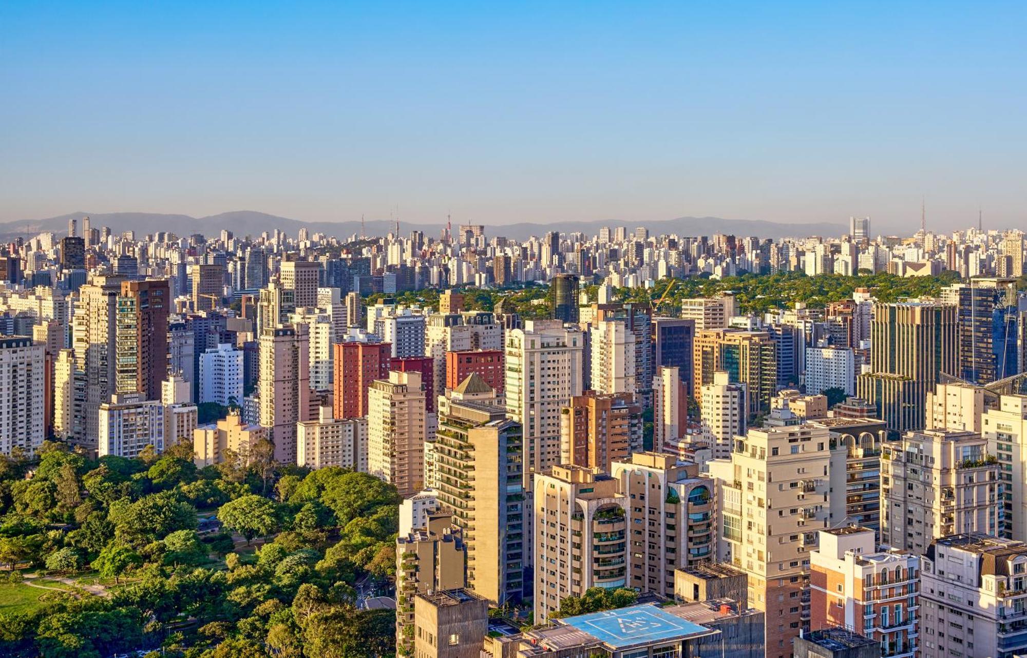 W São Paulo