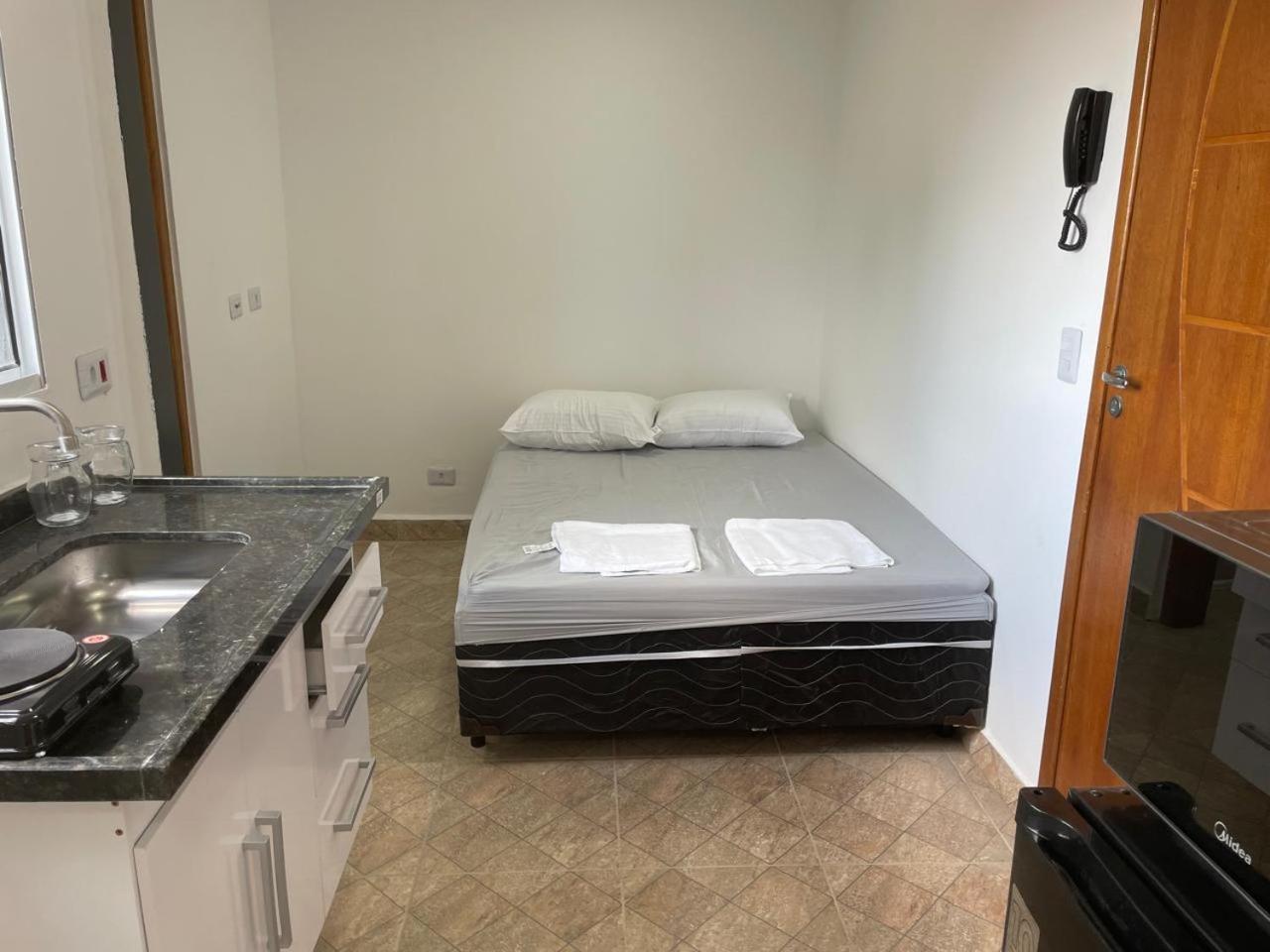 Residencial Vitoria 3 Hotel *