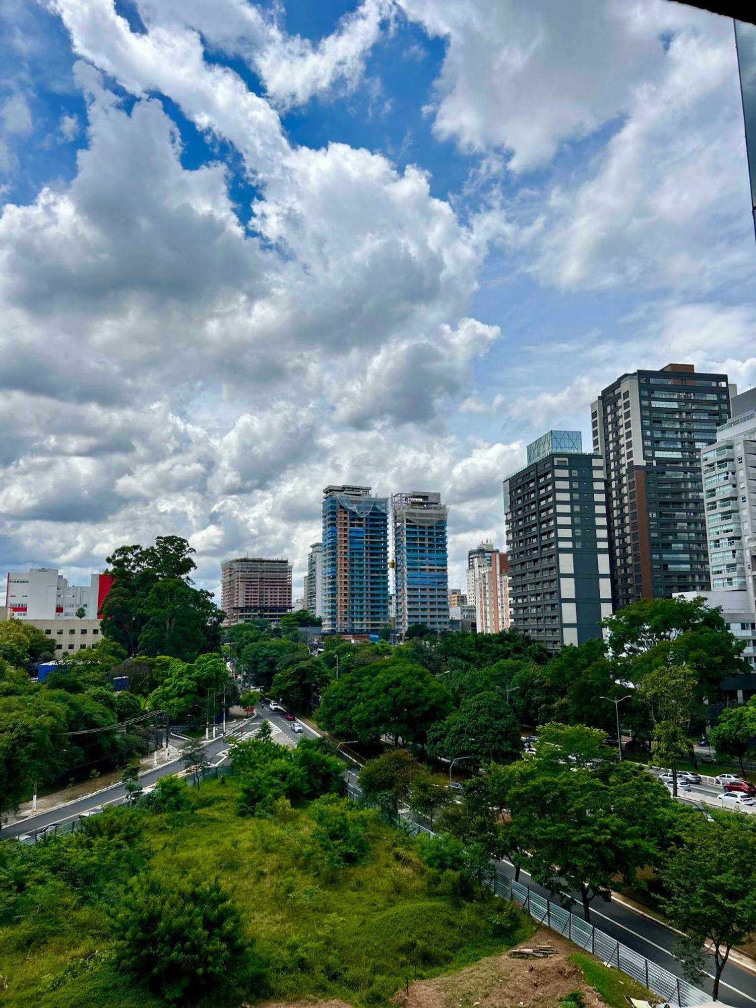 Em De Luxo-ar Condicinado-perto Do Aeroporto-parque Ibirapuera-metro-aacd-medplex-casv Apartamento São Paulo