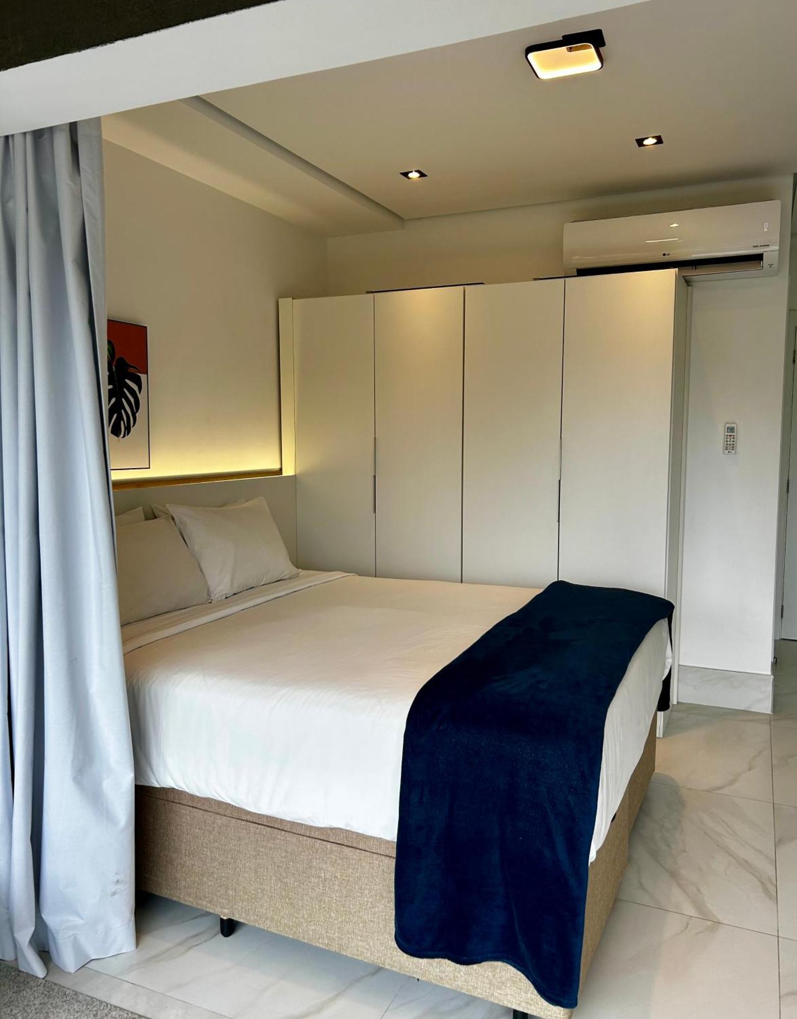 Em De Luxo-ar Condicinado-perto Do Aeroporto-parque Ibirapuera-metro-aacd-medplex-casv Apartamento São Paulo