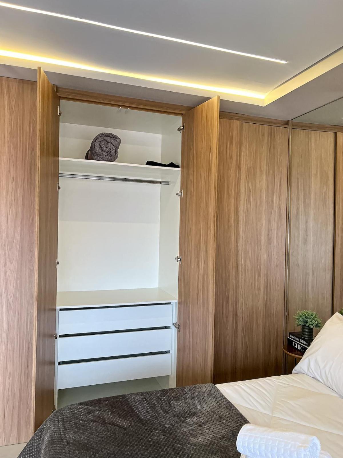 Apartment Espacoso Com Sofa-cama, 230m Do Metro *