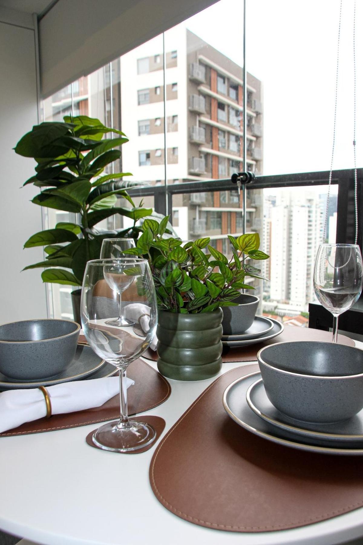 Espacoso Com Sofa-cama, 230m Do Metro Apartment