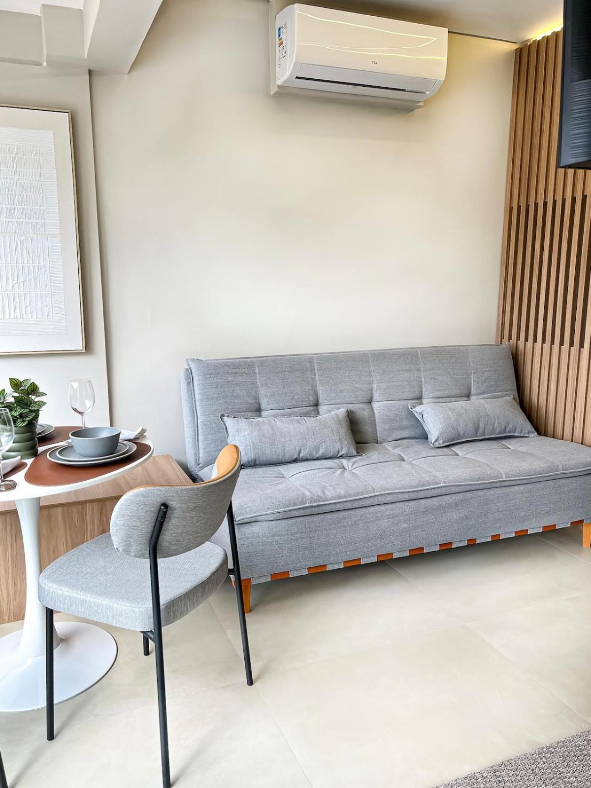 Espacoso Com Sofa-cama, 230m Do Metro Apartment Sao Paulo
