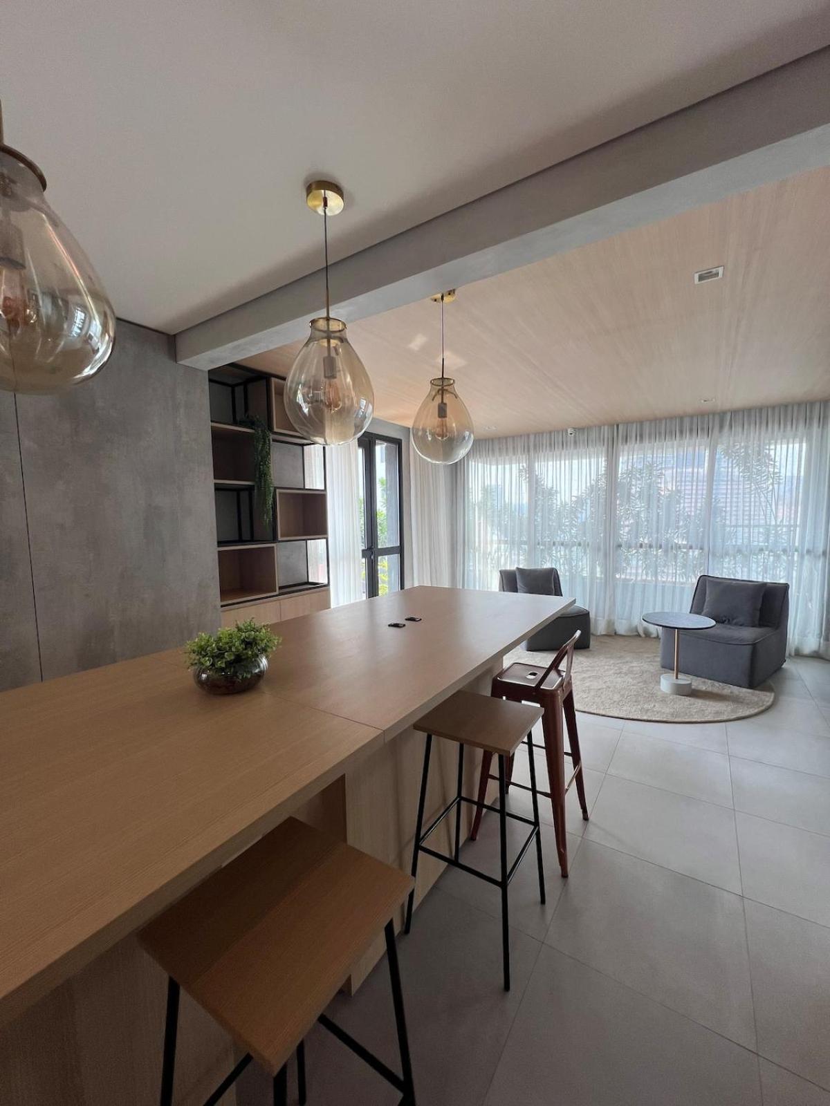 Apartment Espacoso Com Sofa-cama, 230m Do Metro Sao Paulo