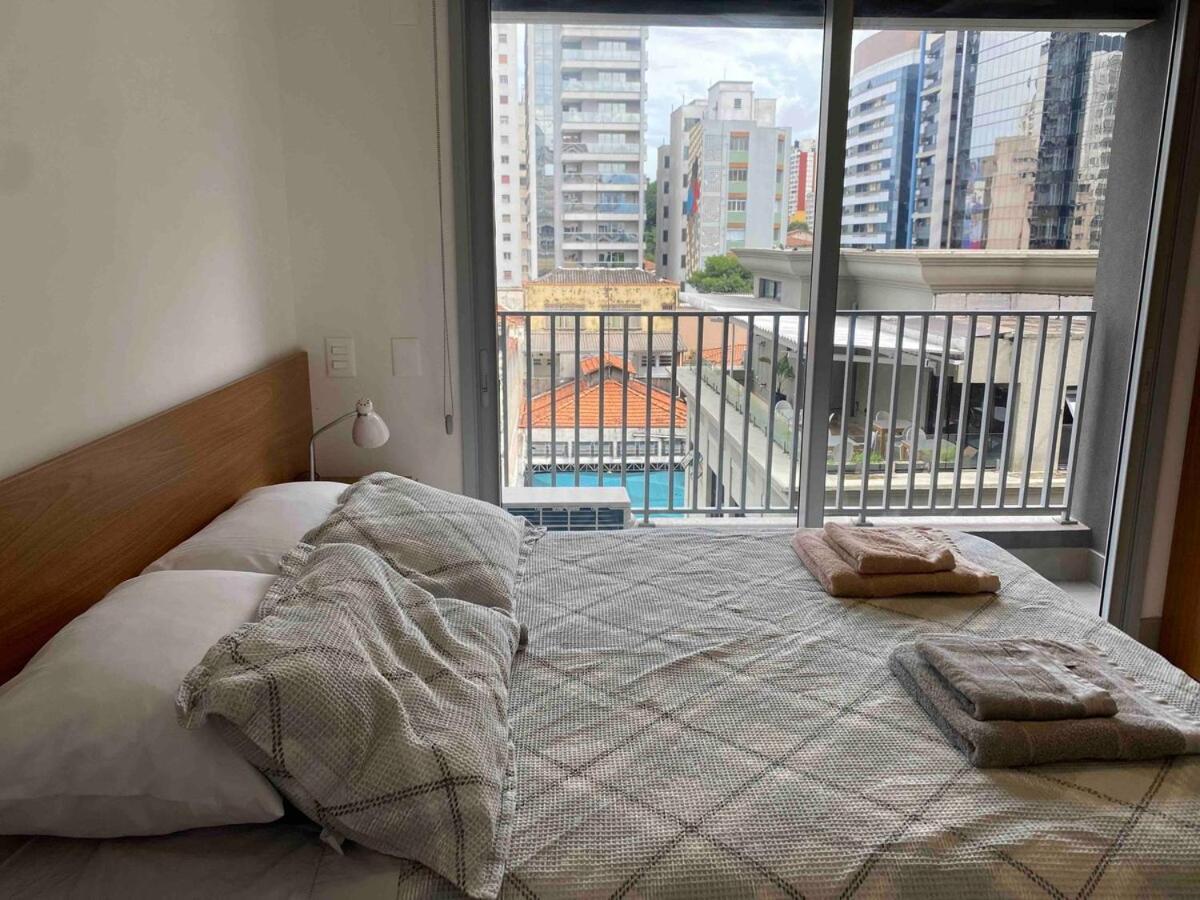 Em Pinheiros A Uma Quadra Da Faria Lima