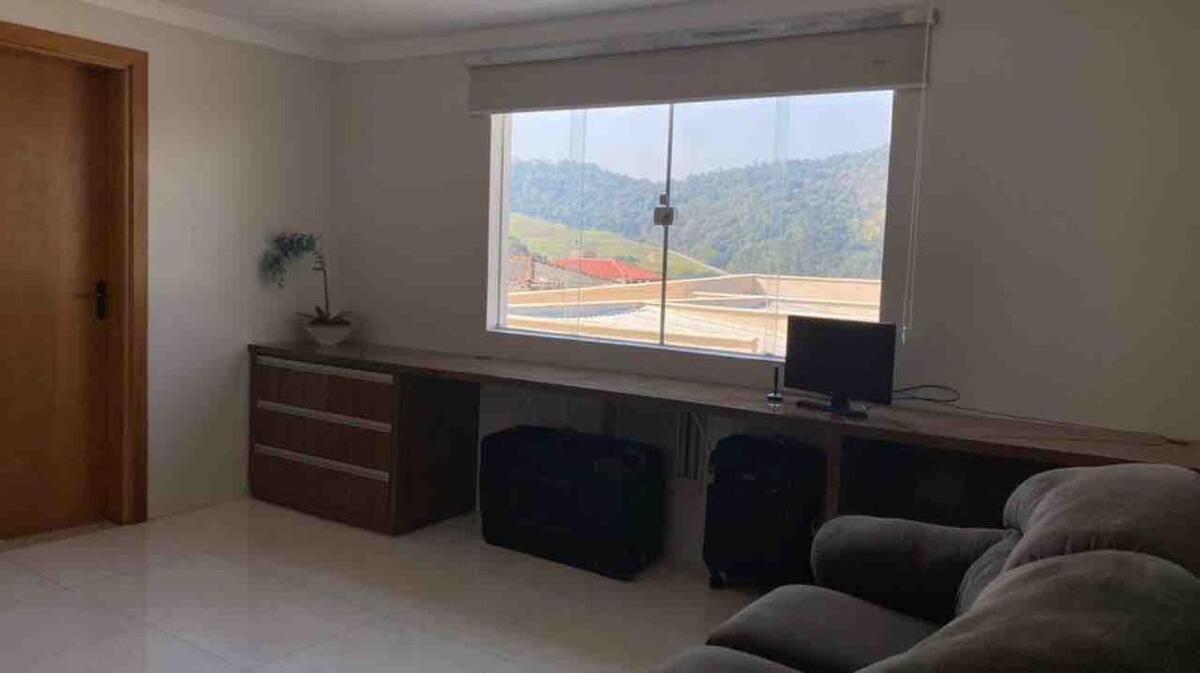 Apartamento Espacoso Com 02 Quartos No Bairro Tremembe - Tucuruvi *