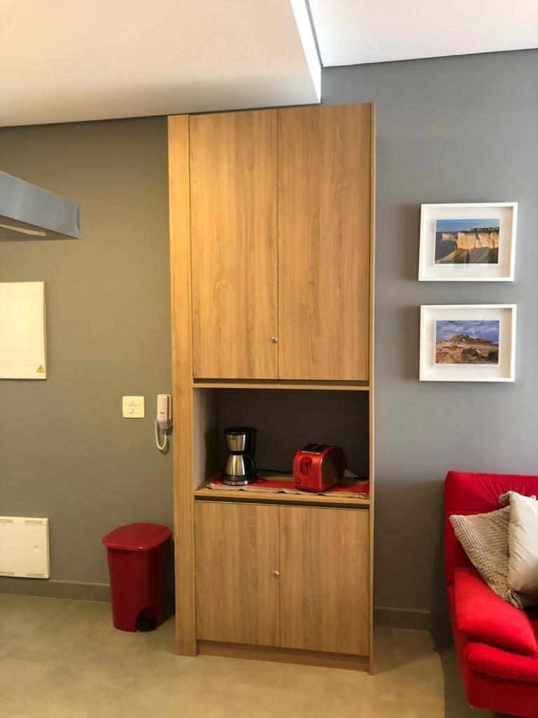 Apartamento Loft Em Moema, Proximo Ao Metro, Com Estacionamento No *