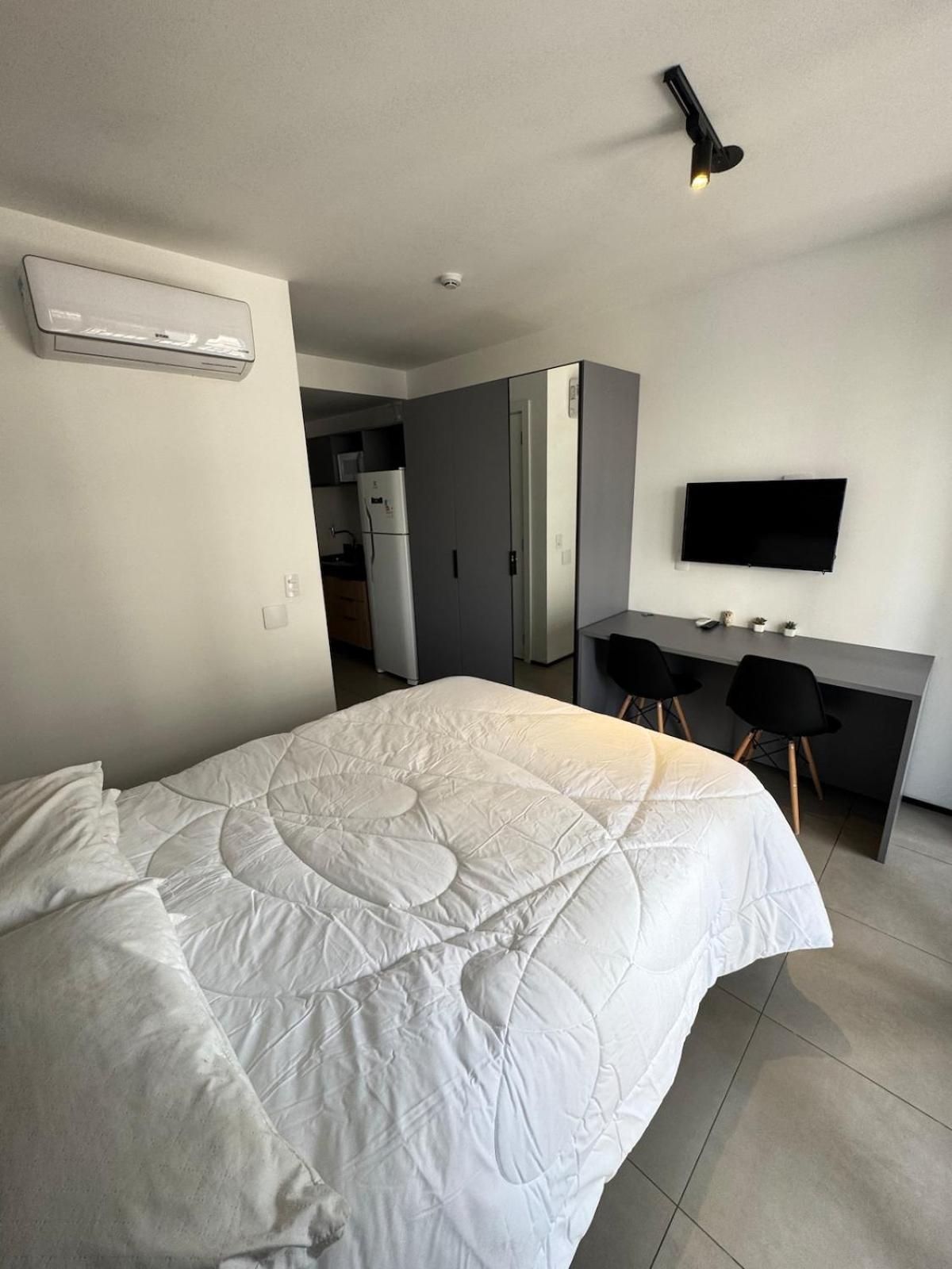 218 - Ap Moema | Prox Metro E Ibira! A/c, Wifi, Academia Apartment *