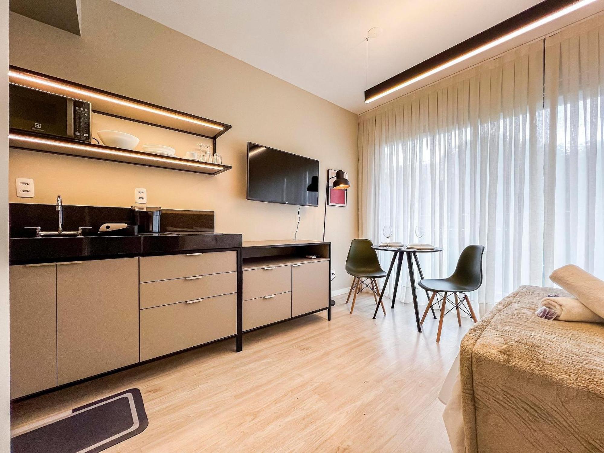 Arvo Reboucas Apartamento *