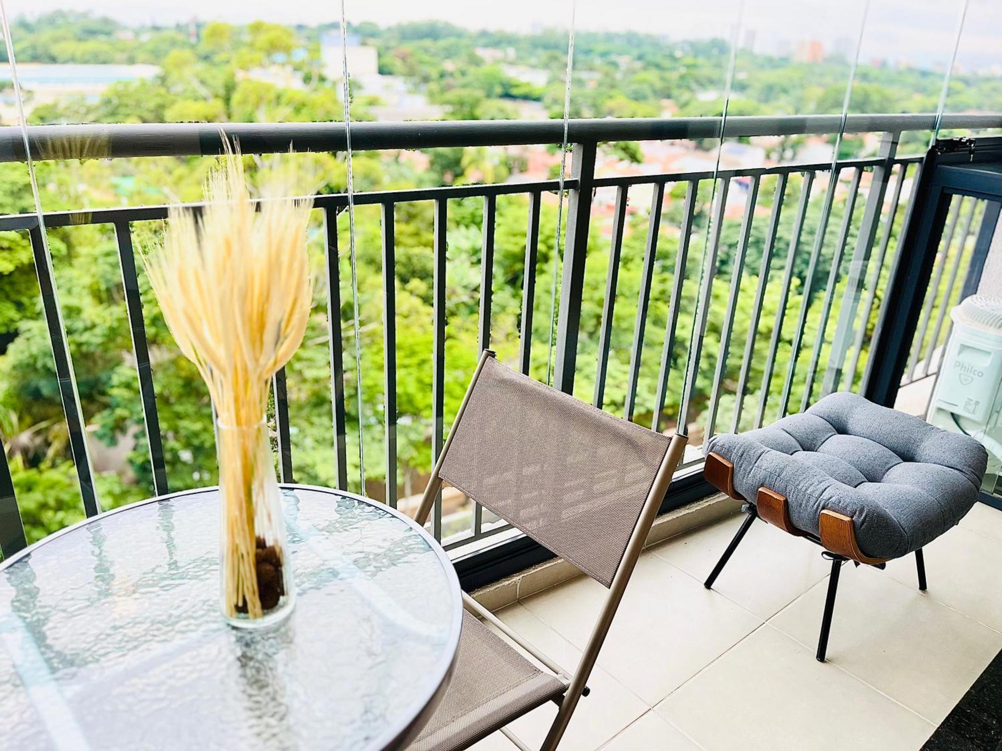 Apartment Sweet 599
