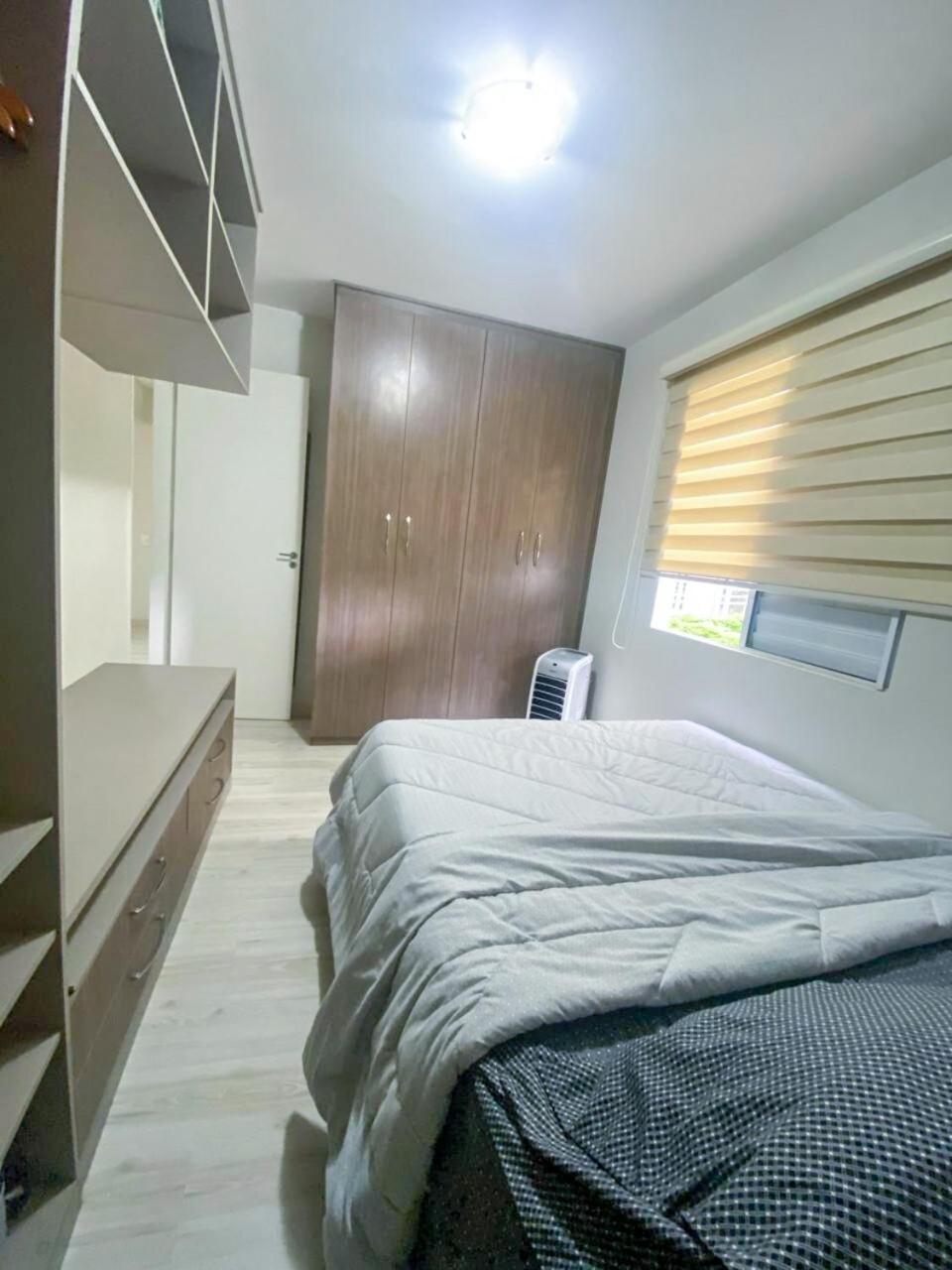 Apto Ate 6 Pessoas, Proximo Expo Center Norte Com Estacionamento Apartamento