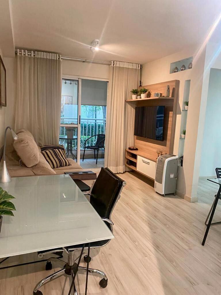 Apartamento Apto Ate 6 Pessoas, Proximo Expo Center Norte Com Estacionamento