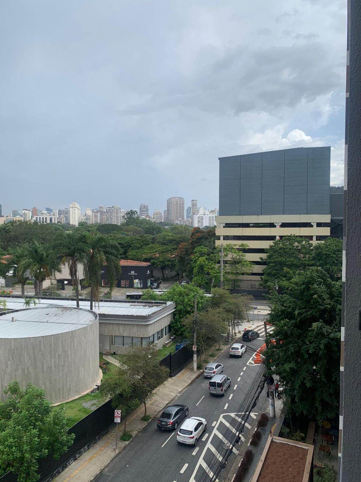 Em Pinheiros Apartamento *