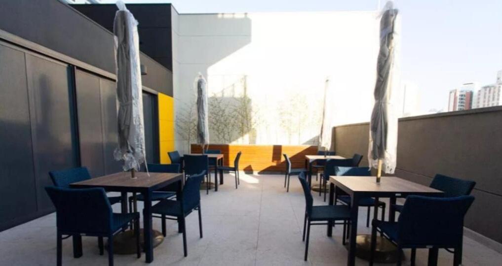 Apartamento Em Pinheiros Com Piscina Incrivel! *
