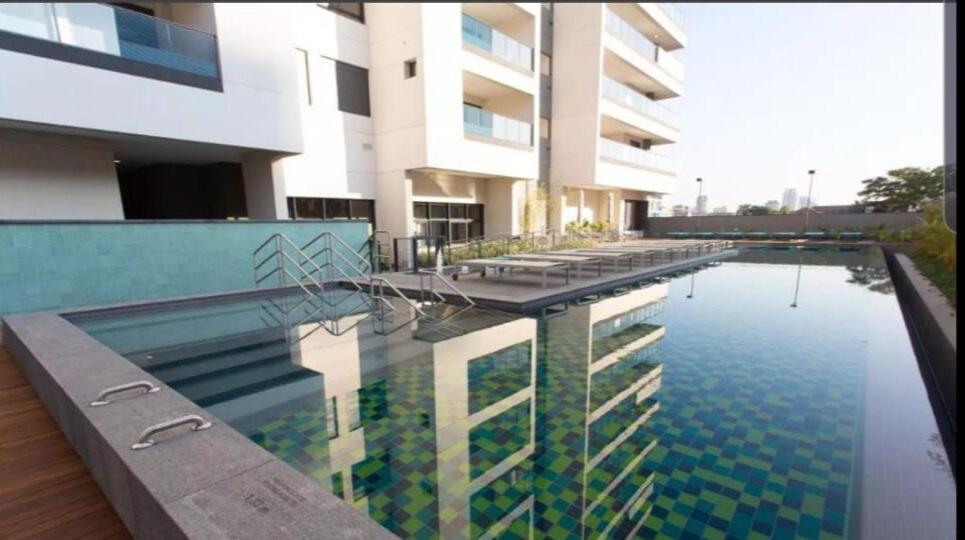 Apartamento Em Pinheiros Com Piscina Incrivel! *