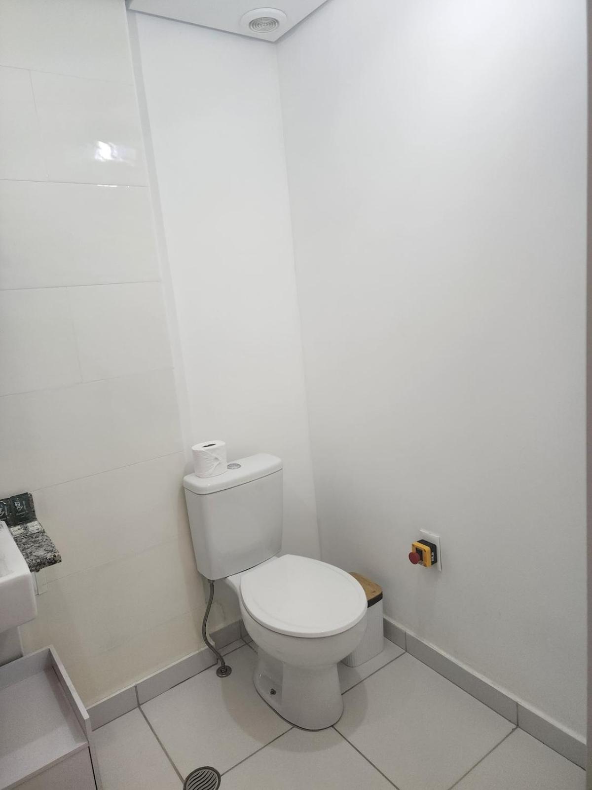 Apollo Apartment *