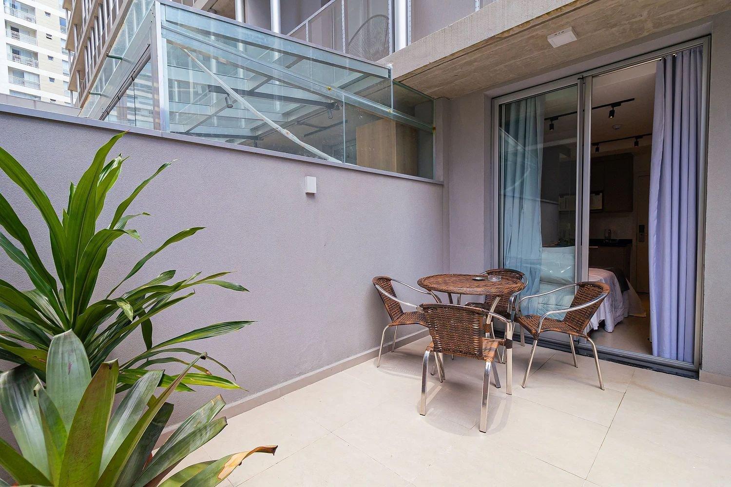 Apartamento Com Quintal Proximo Av Paulista