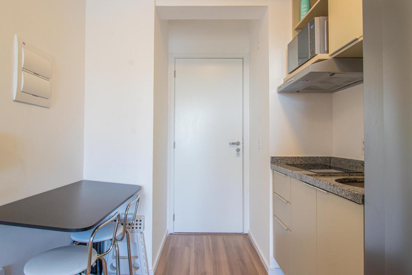 Elegante Com Varanda E Otima Localizacao Apartamento *