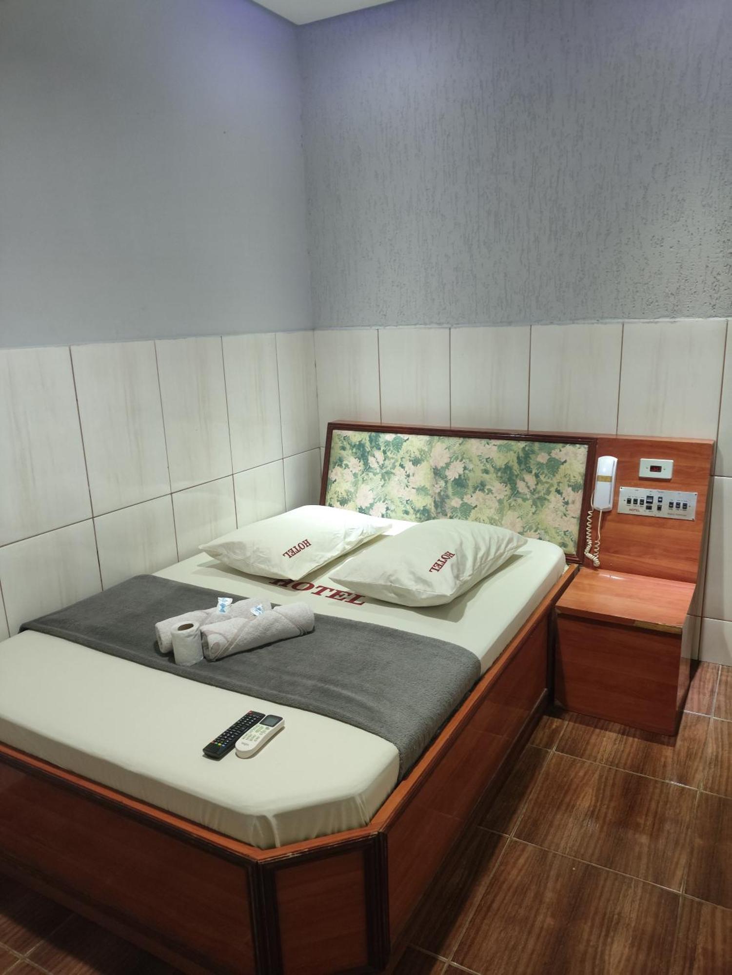Hotel cápsula Anoitecer - Rodoviaria Tiete, Anhembi, Expo Center São Paulo
