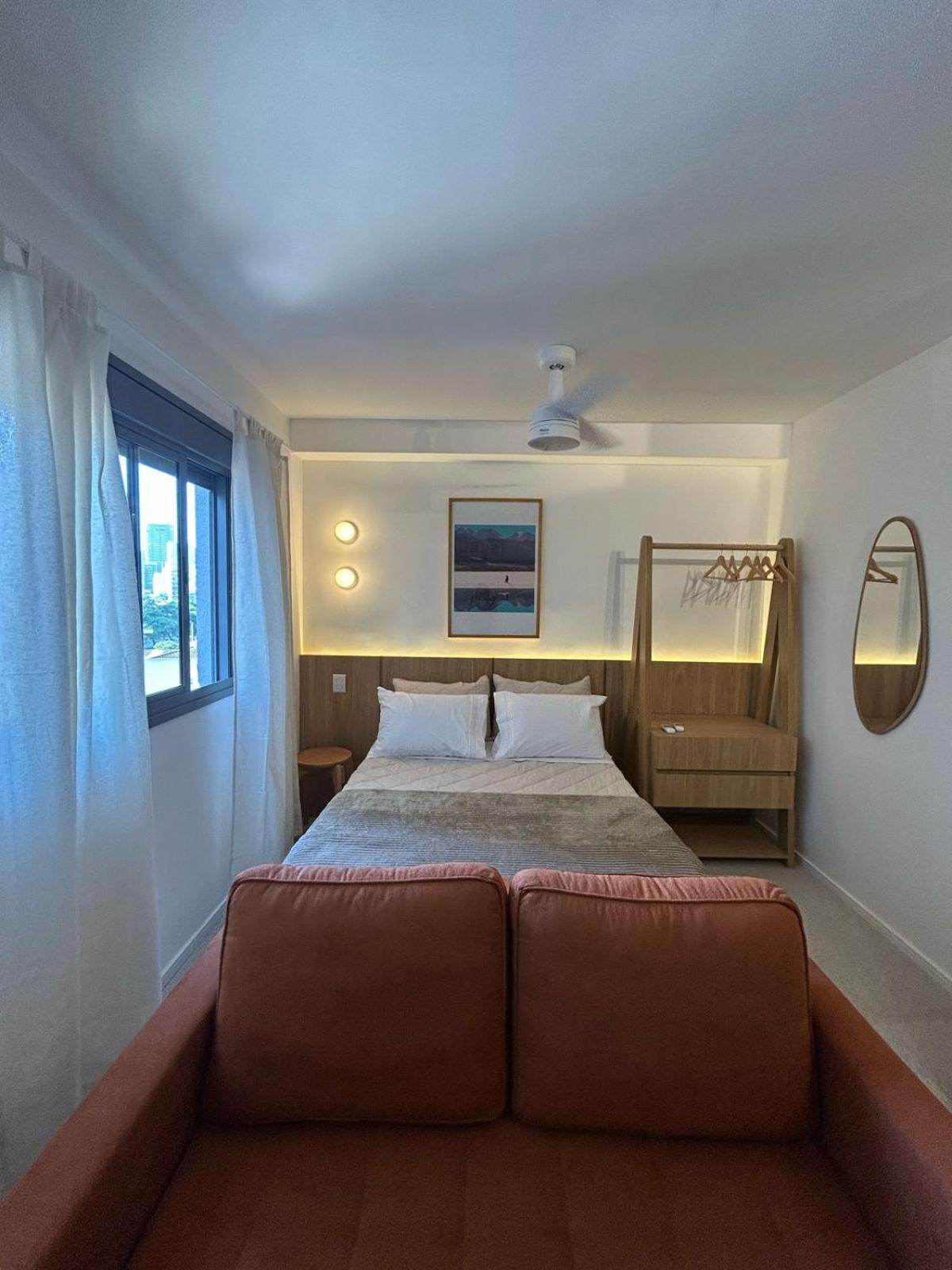 Apartamento No Baixo Pinheiros *
