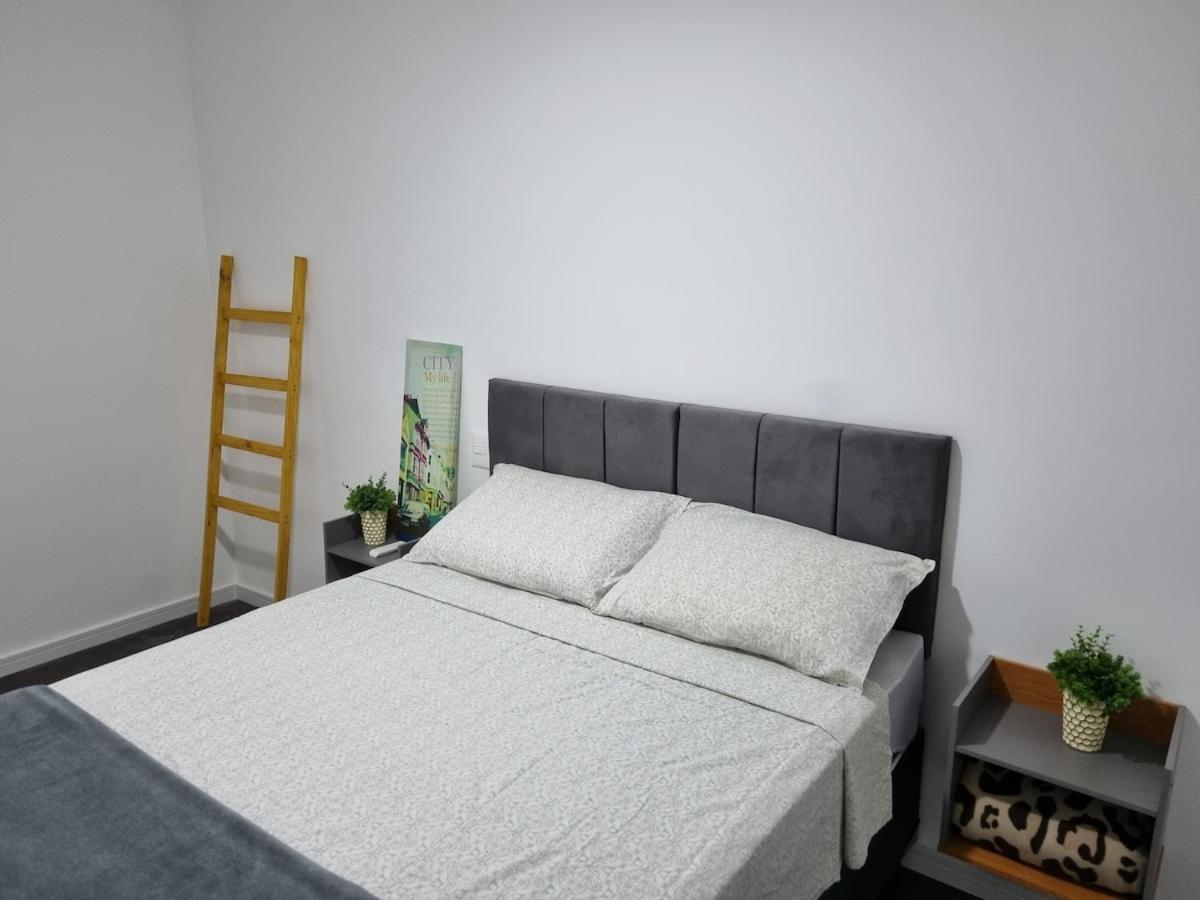 2207 Apartamento *