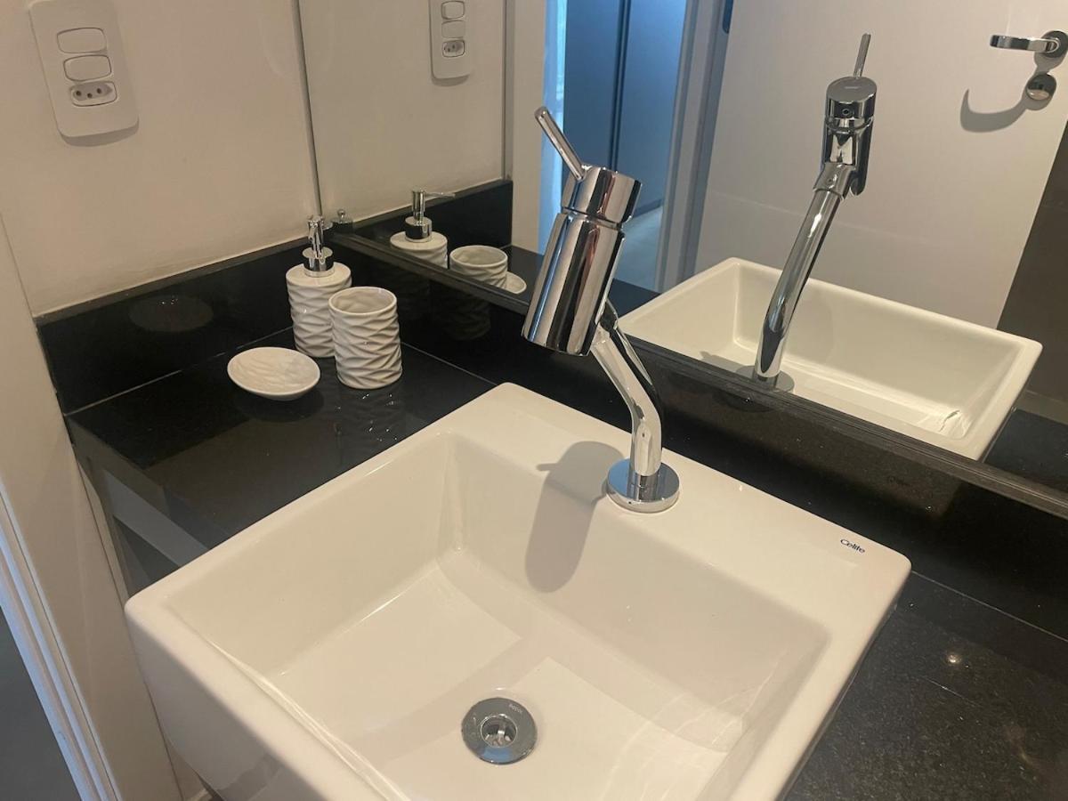 Apartamento Charmoso Moema - Ao Lado Do Shopping E Metro *